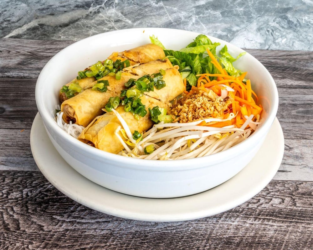 Vermicelli w/Egg Rolls