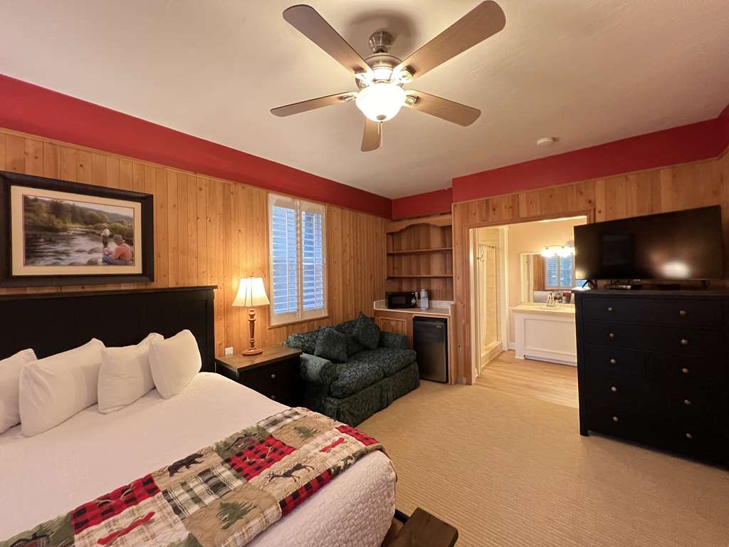 Best Western Grandma's Feather Bed Image