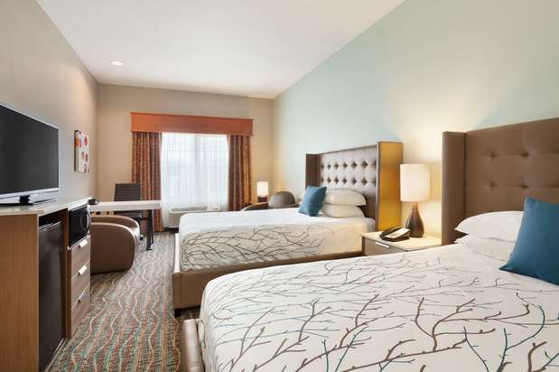 Images Best Western Plus Peppertree Inn at Omak