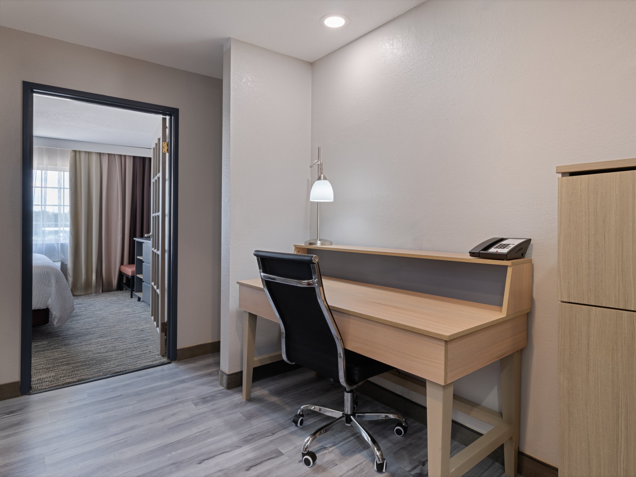 Garner Hotel Decatur - Forsyth by IHG Image