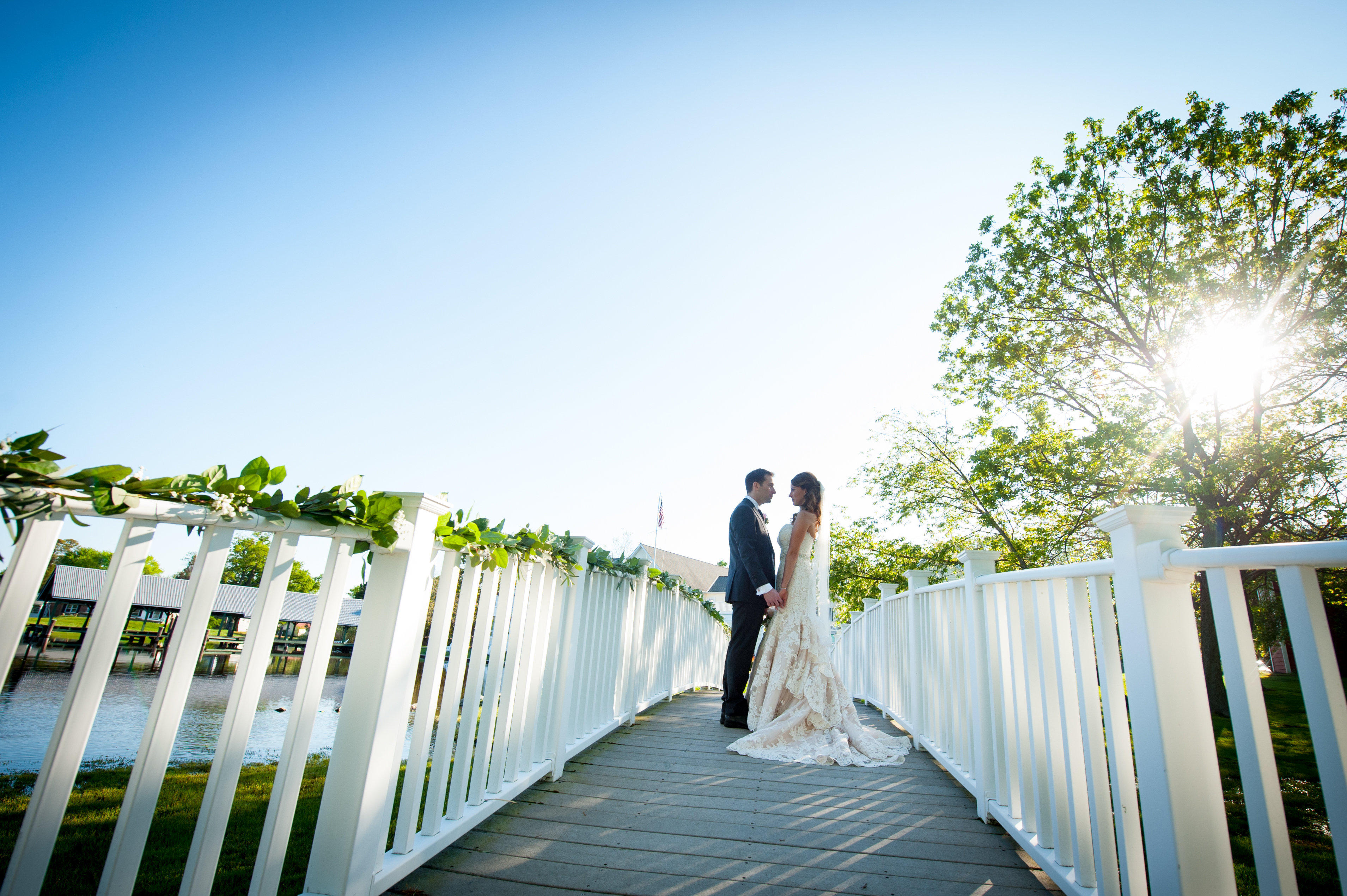 The Oaks Waterfront Inn & Events Photo