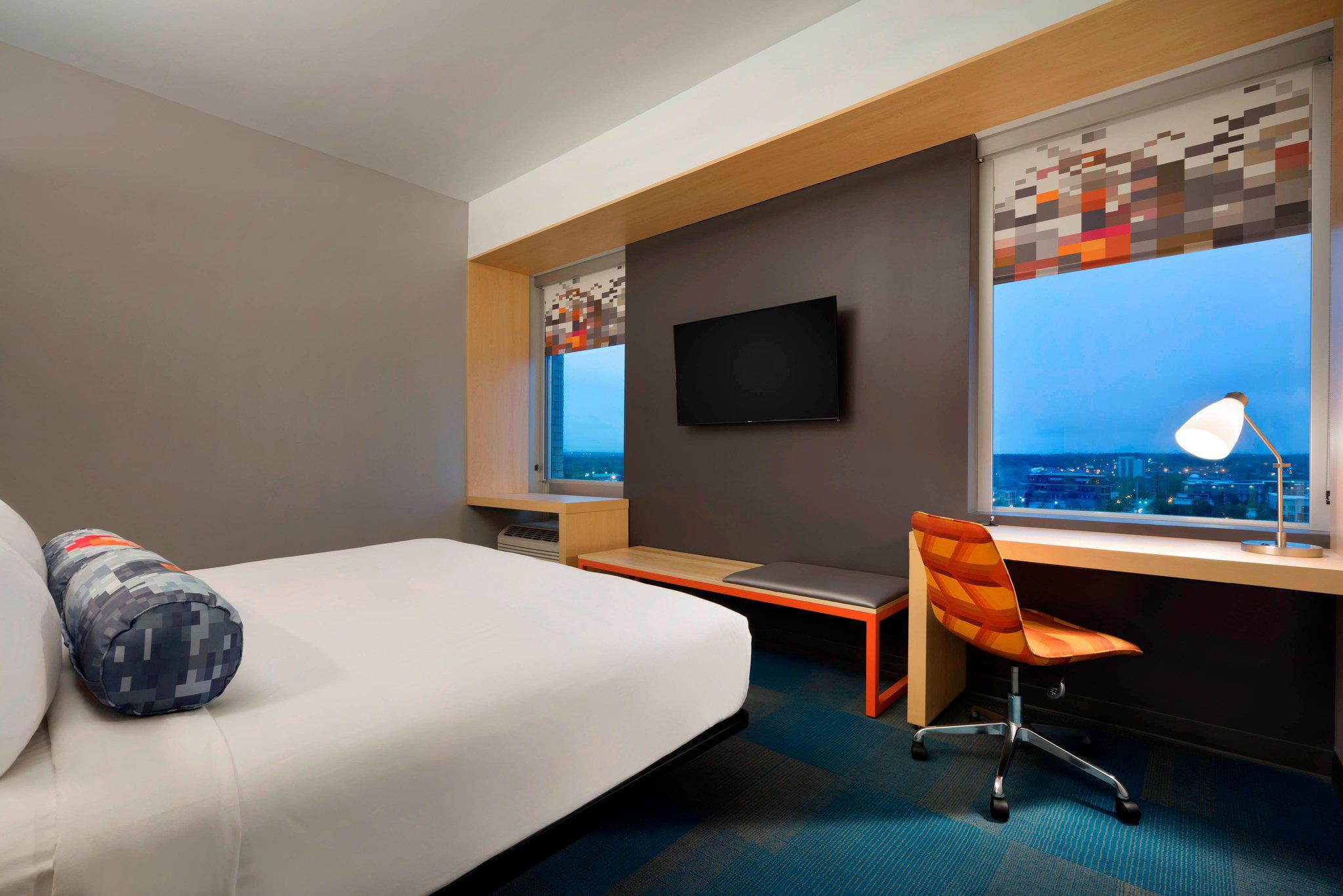 Aloft Columbia Downtown Photo