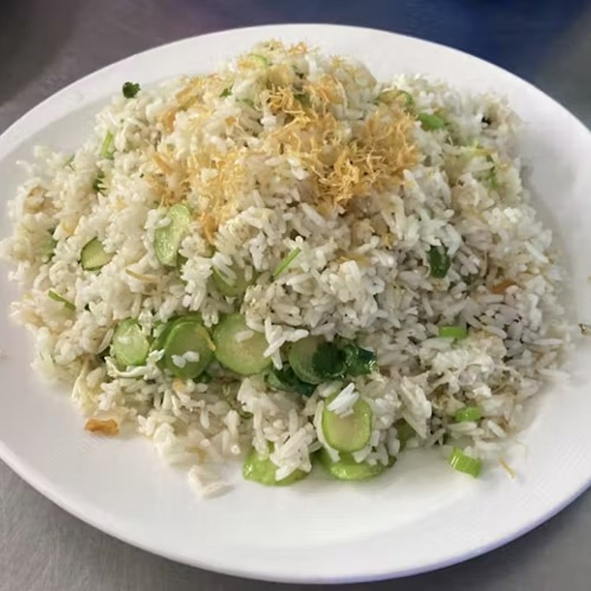Dried Shredded Scallop with Egg White Fried Rice 瑤柱蛋白炒飯