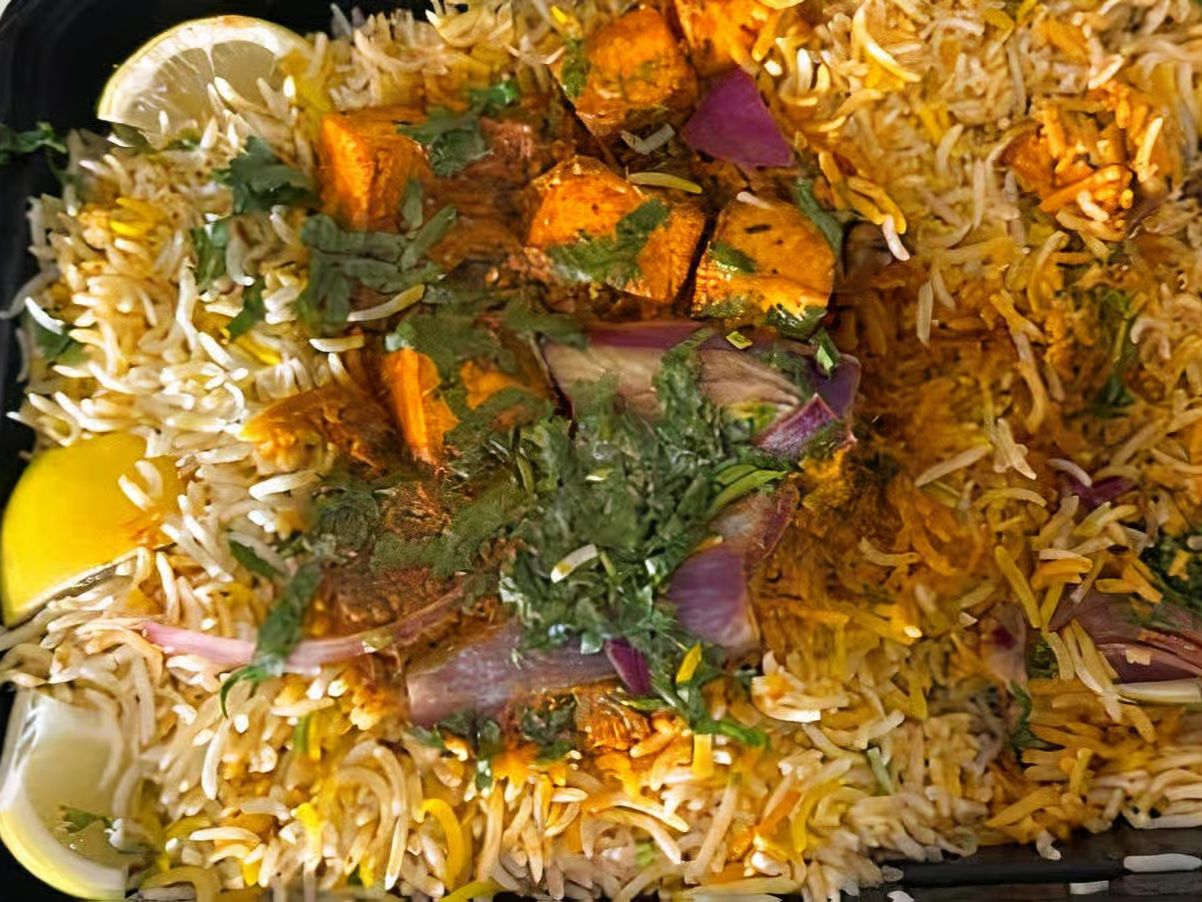 Amaravathi Paneer Biryani Family 1x Starter1x Drink