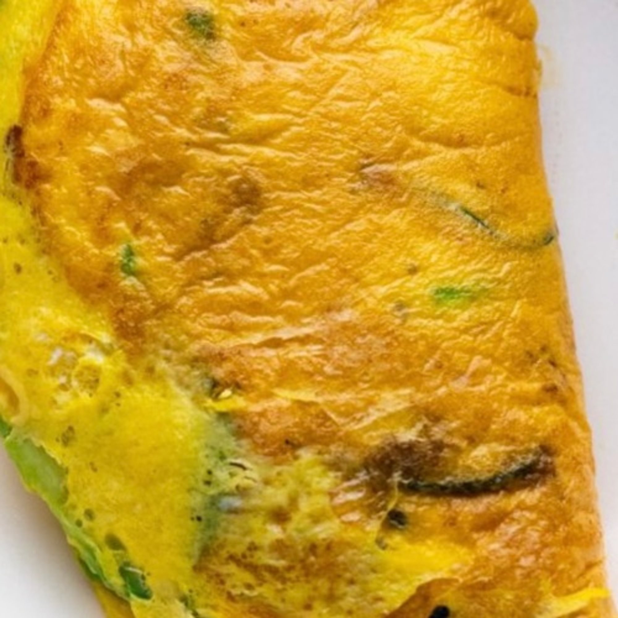 HEALTHY AVOCADO OMLETTE