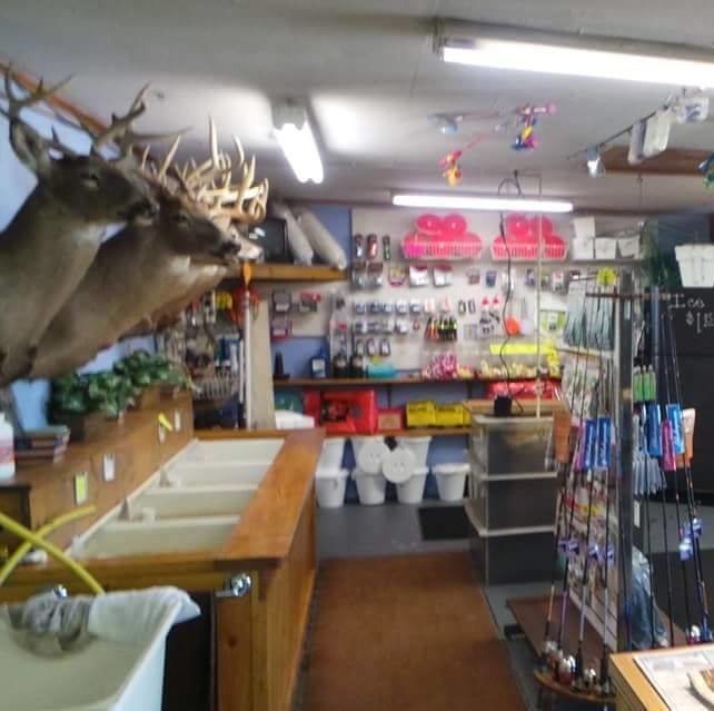 Gillette's Bait &amp; Tackle Logo