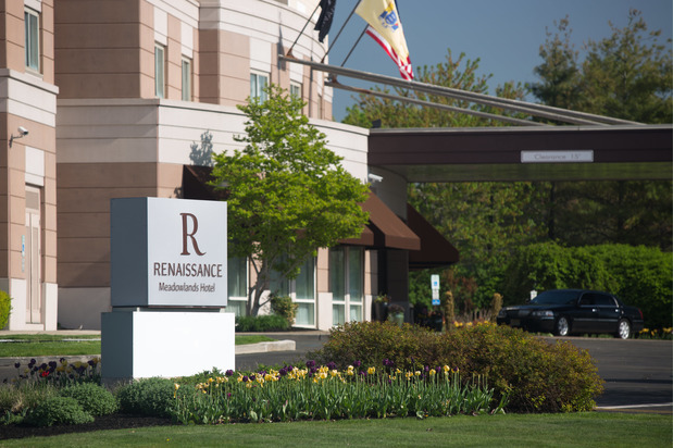 Images Renaissance Meadowlands Hotel