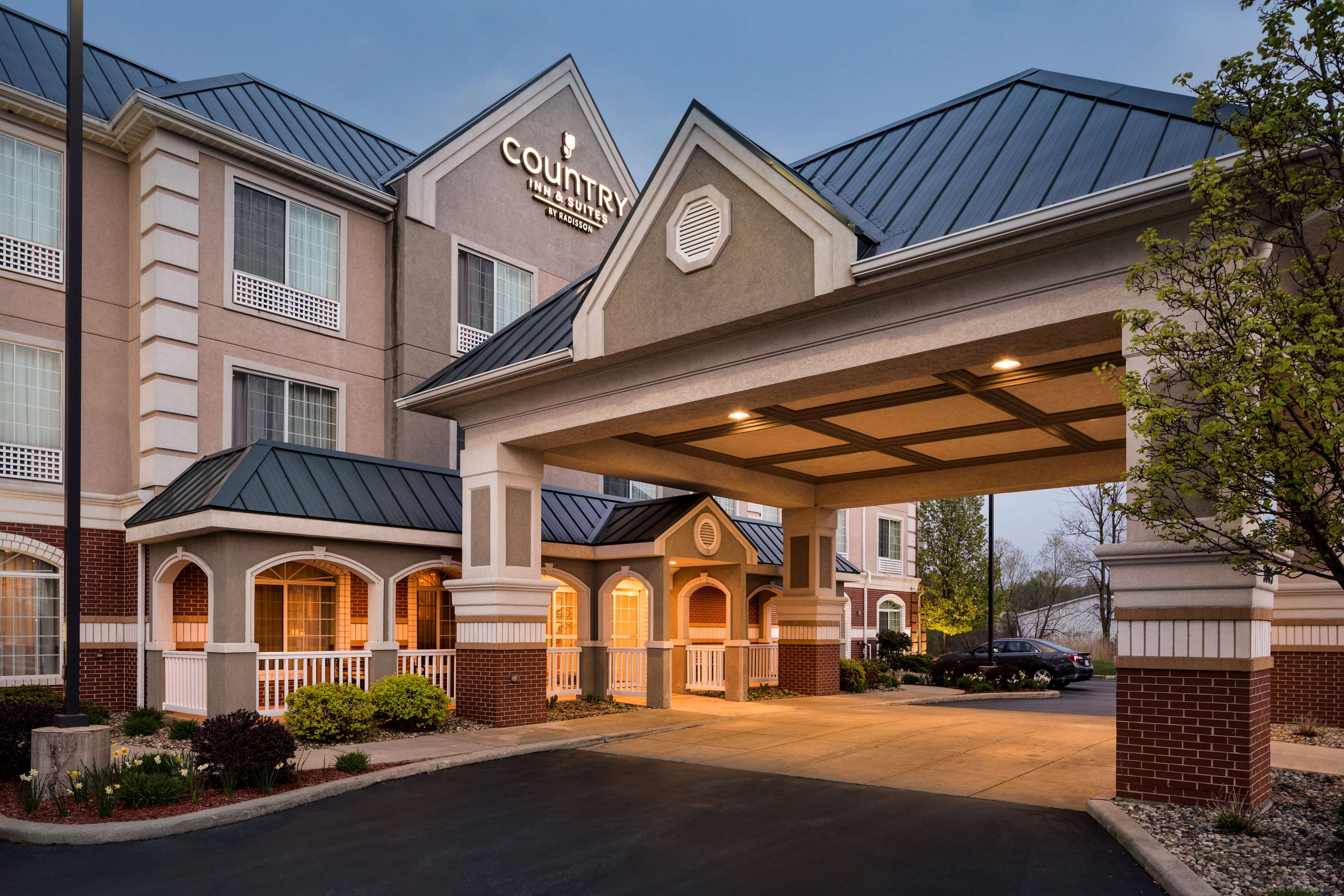 Country Inn & Suites by Radisson, Michigan City, IN Photo