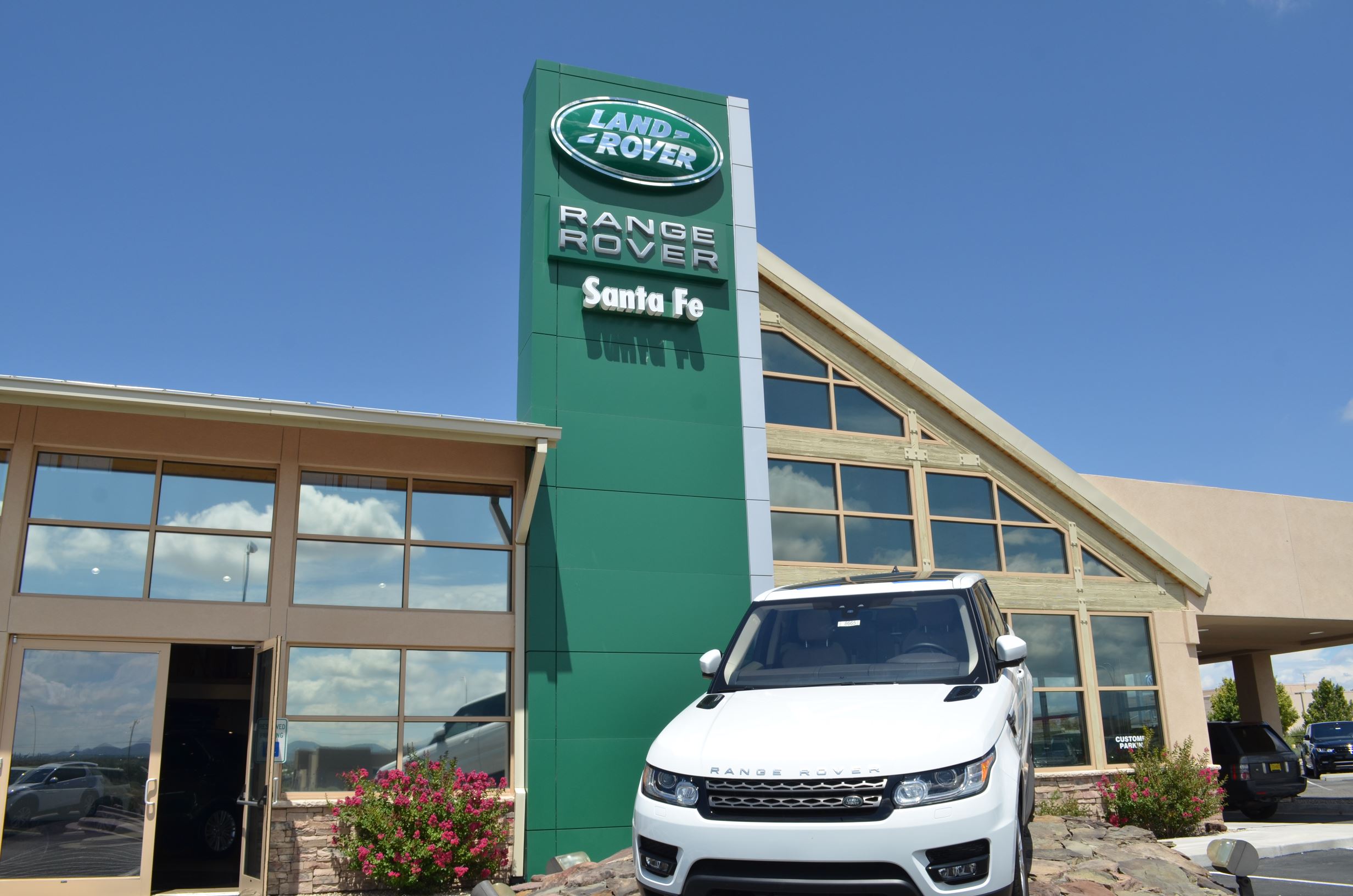 Land Rover Santa Fe Photo