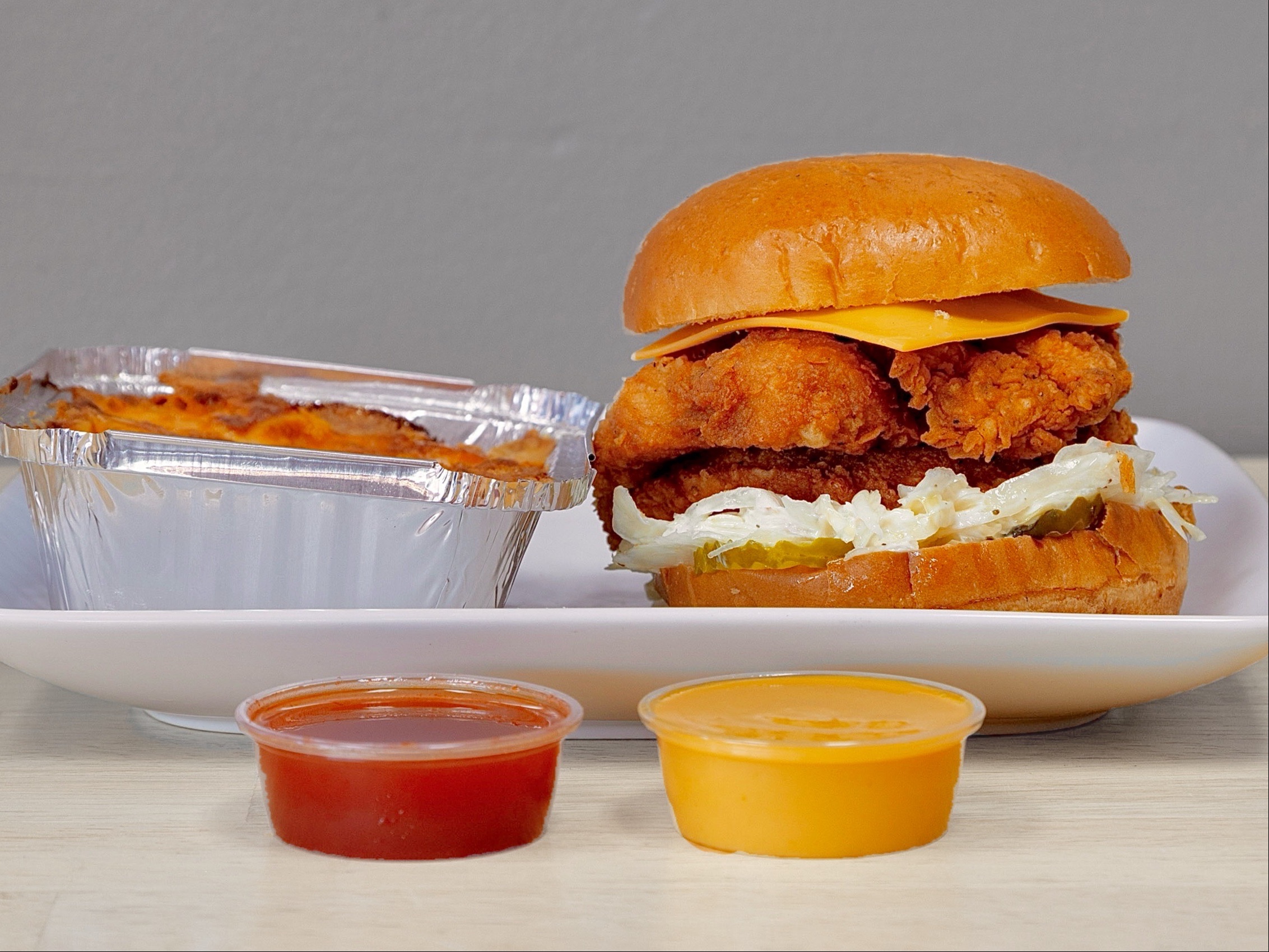 Nashville Regular Chicken Sandwich & 1 Side