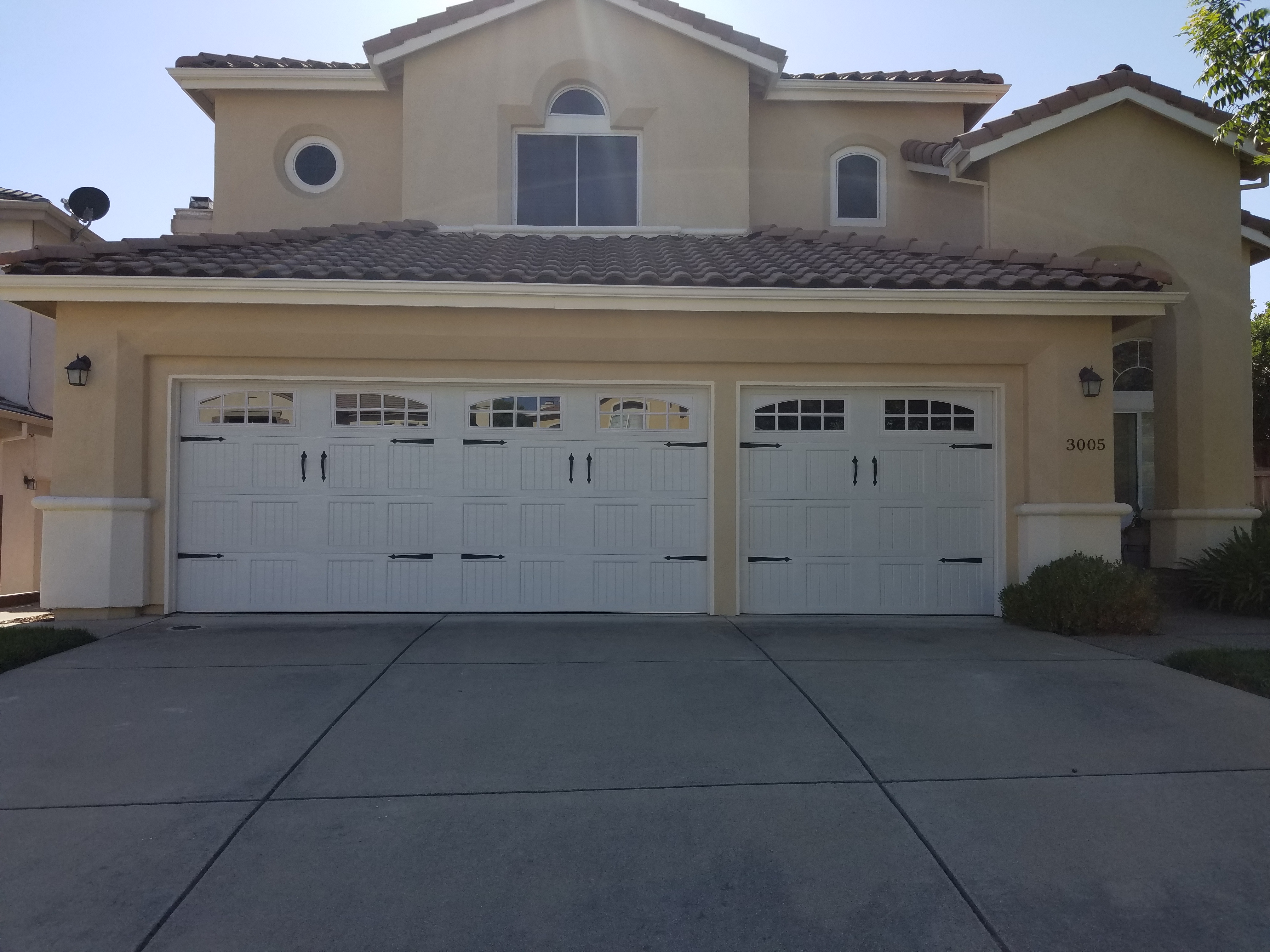 GR8 Garage Door Photo