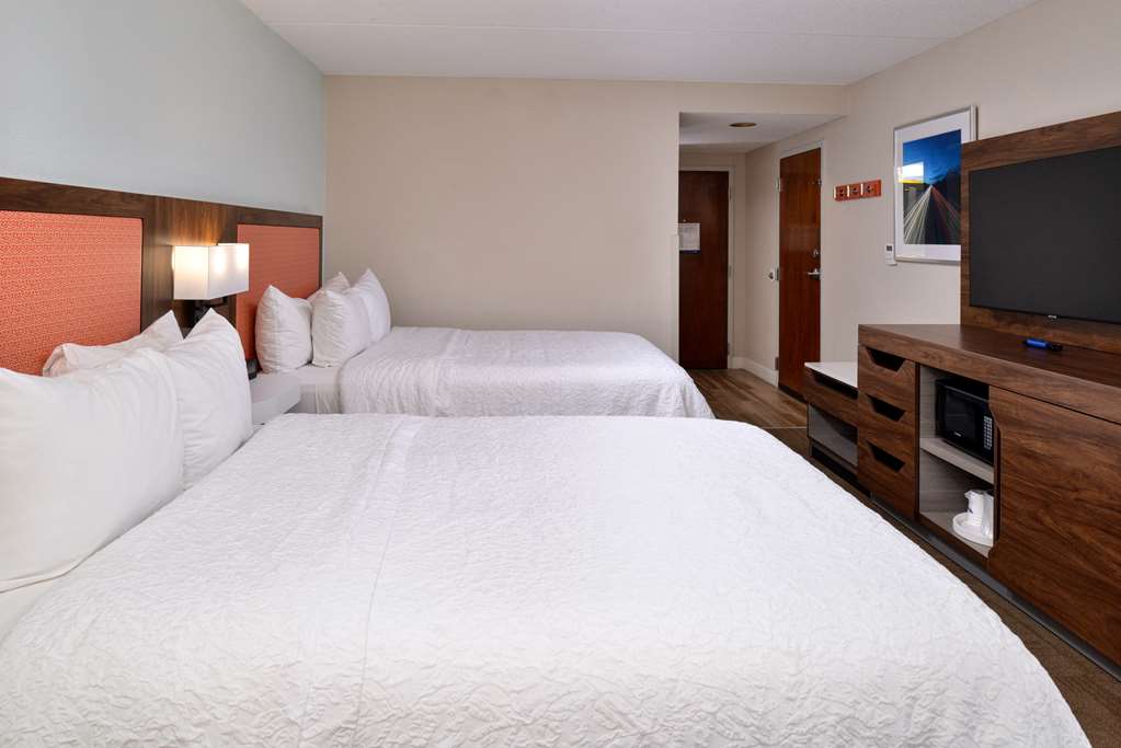 Hampton Inn Henderson Image