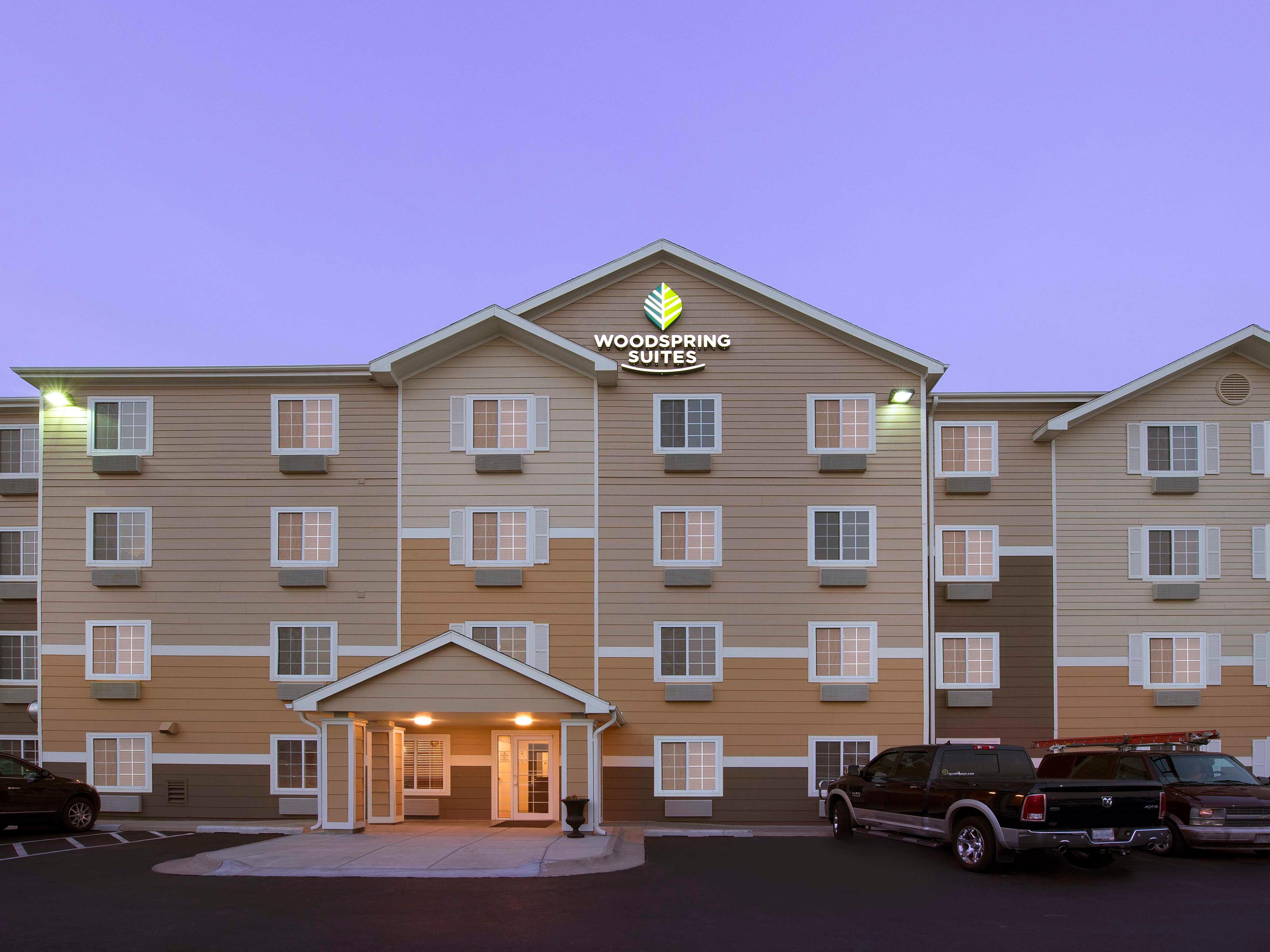 WoodSpring Suites Lincoln Photo