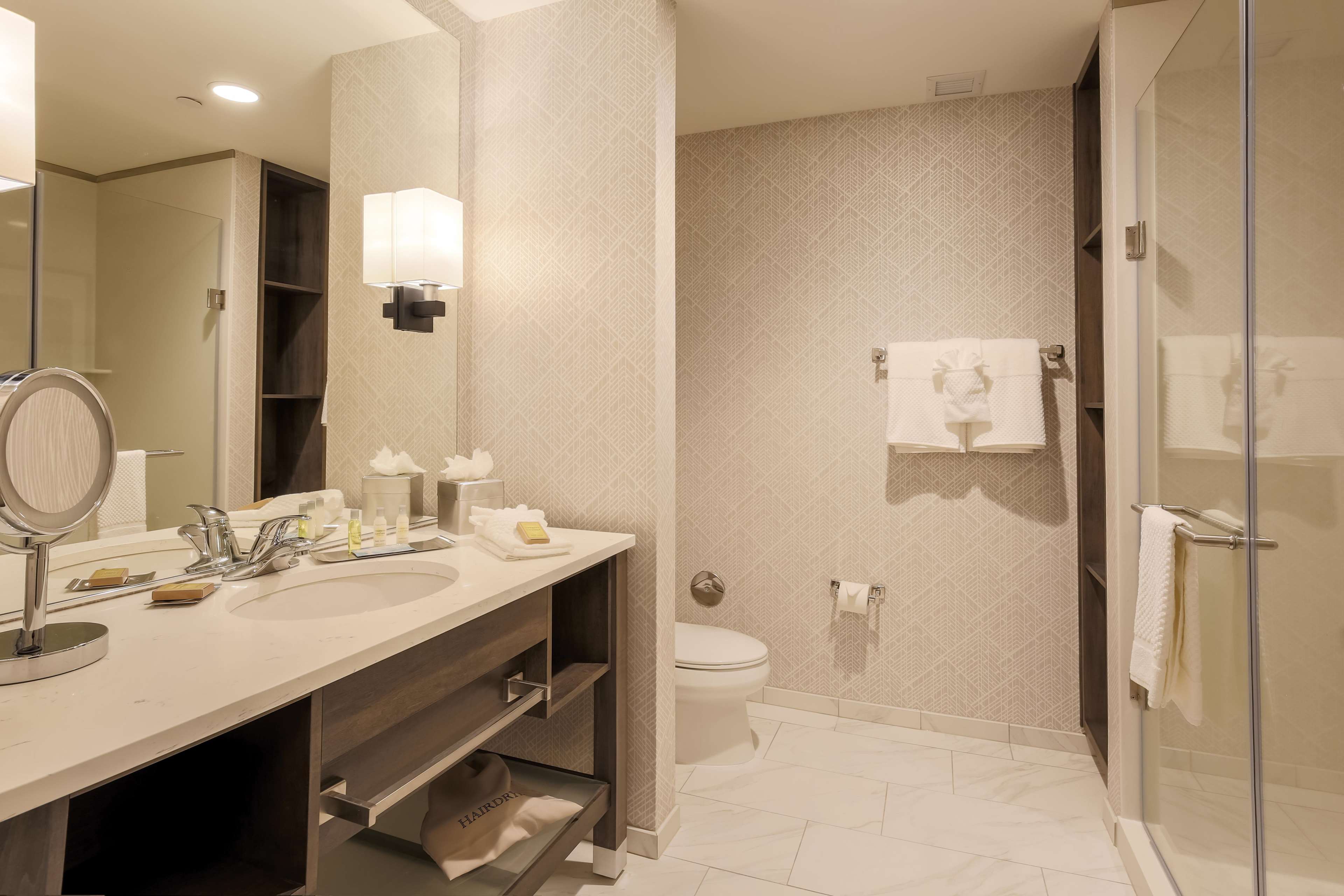 DoubleTree by Hilton Evansville Photo