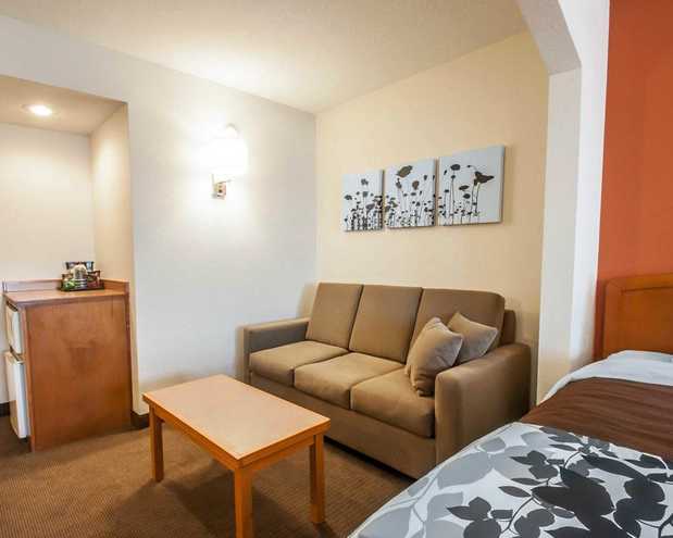Images Sleep Inn & Suites Lake of the Ozarks