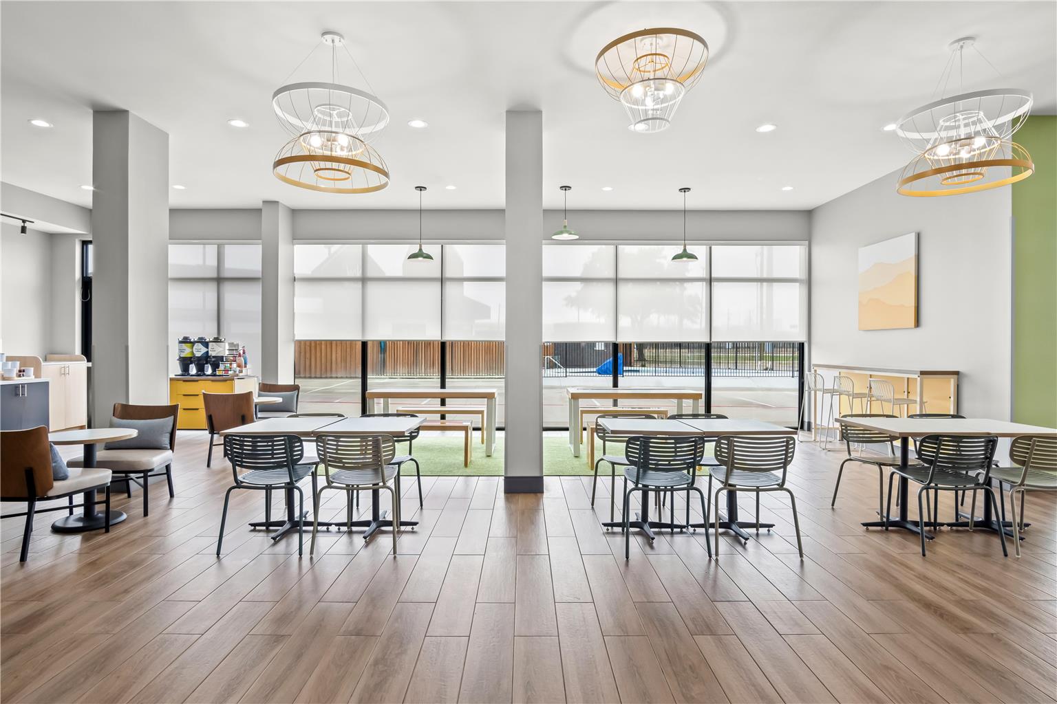 Spark by Hilton Garland Dallas East Image