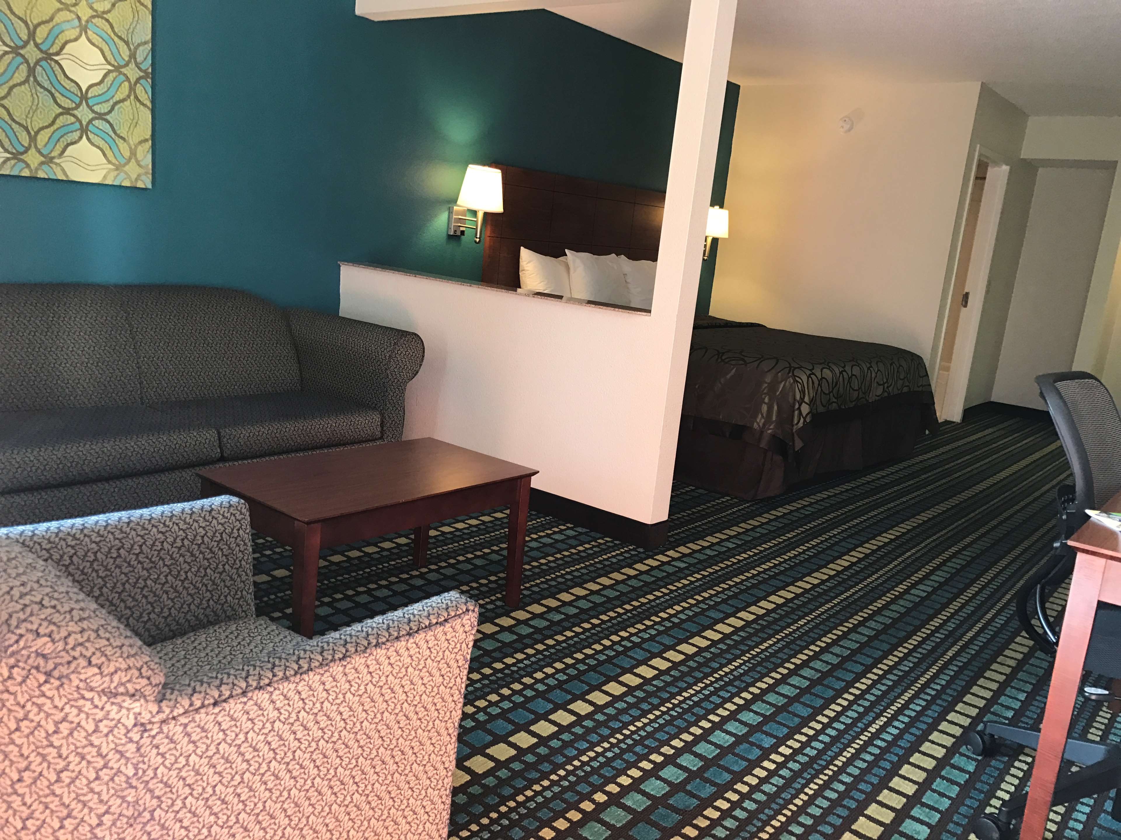 Best Western Tallahassee-Downtown Inn & Suites Photo