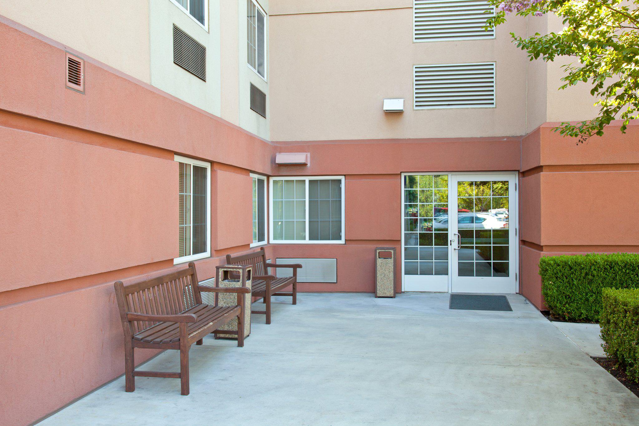 Candlewood Suites Orange County/Irvine East Photo