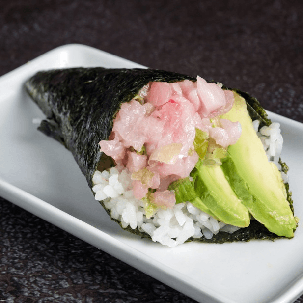 Hamachi Handroll