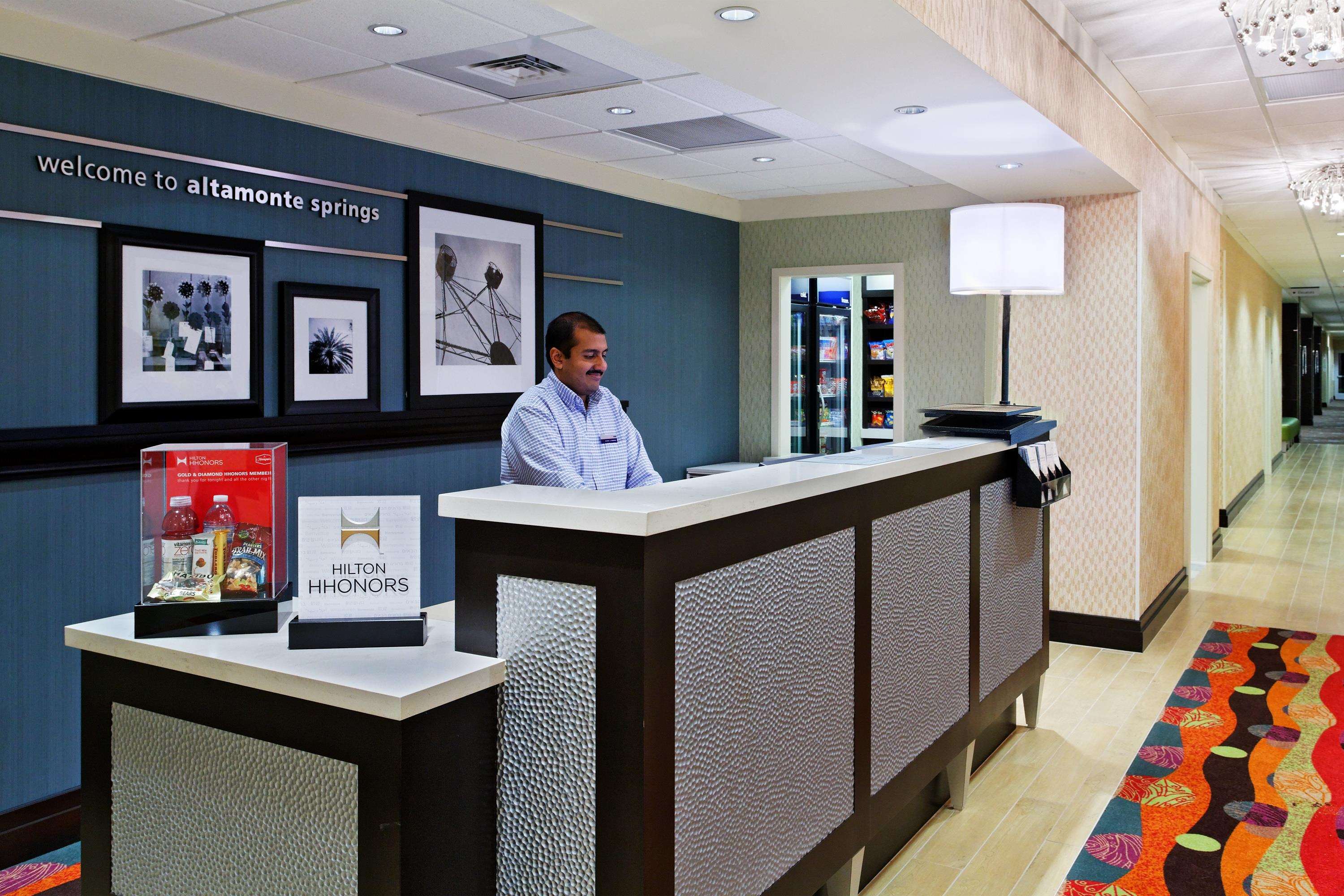 Hampton Inn & Suites Orlando-North/Altamonte Springs Photo