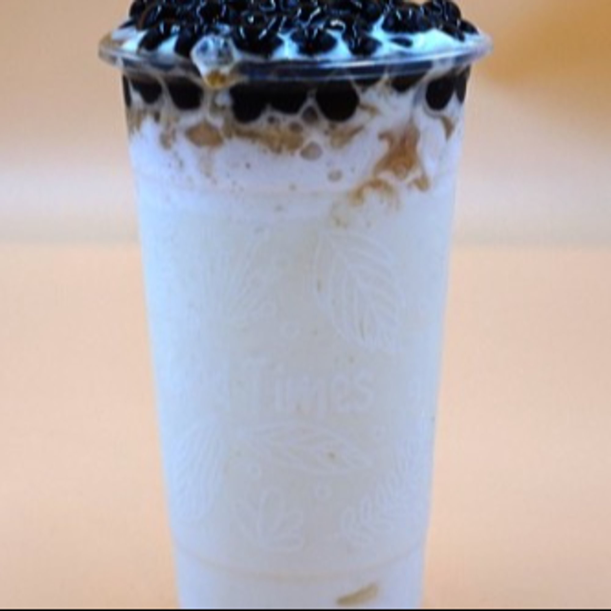 Fresh Milk with Honey Boba 鮮奶蜼蟂珍珠
