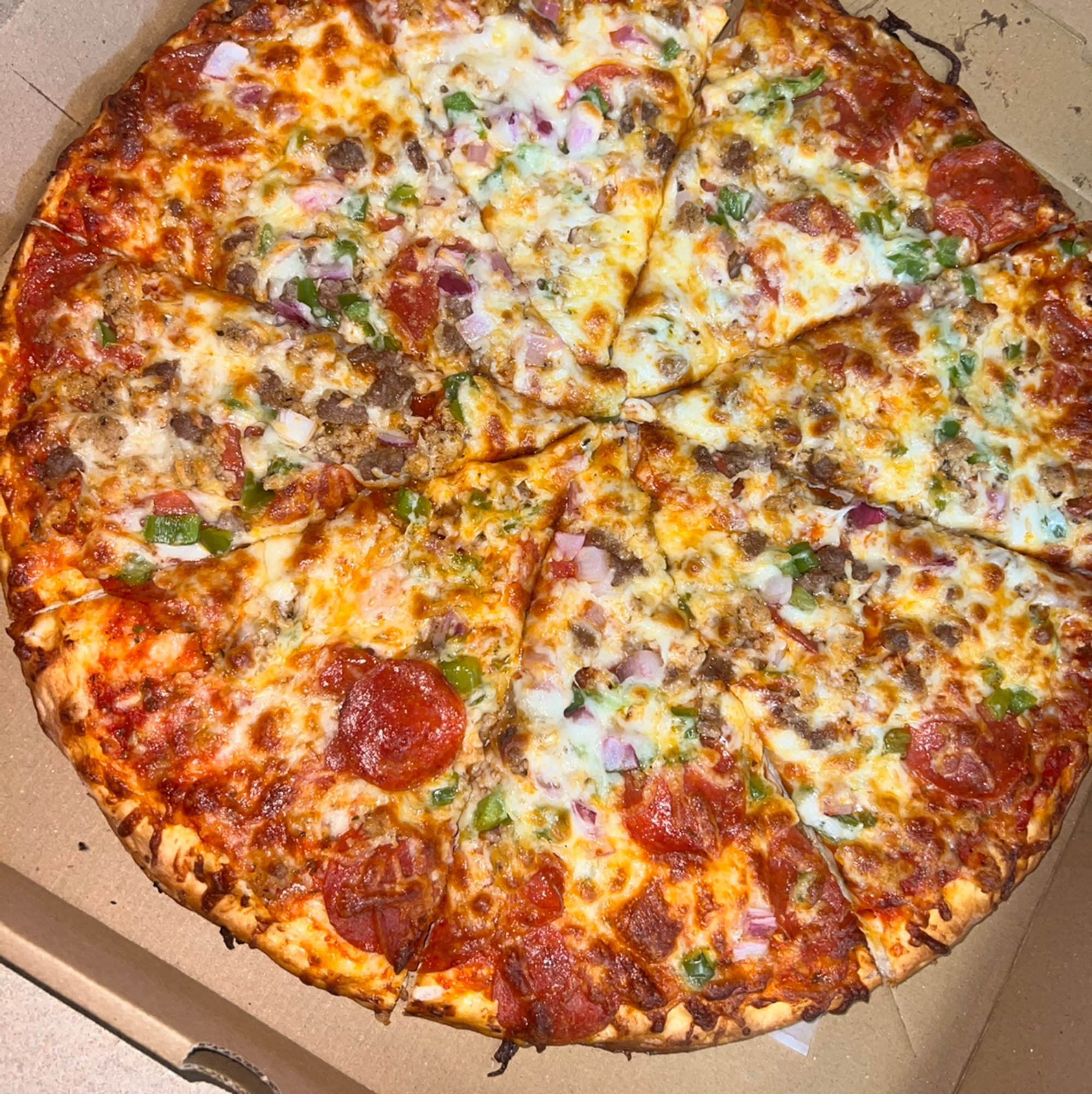 Deluxe Pizza
