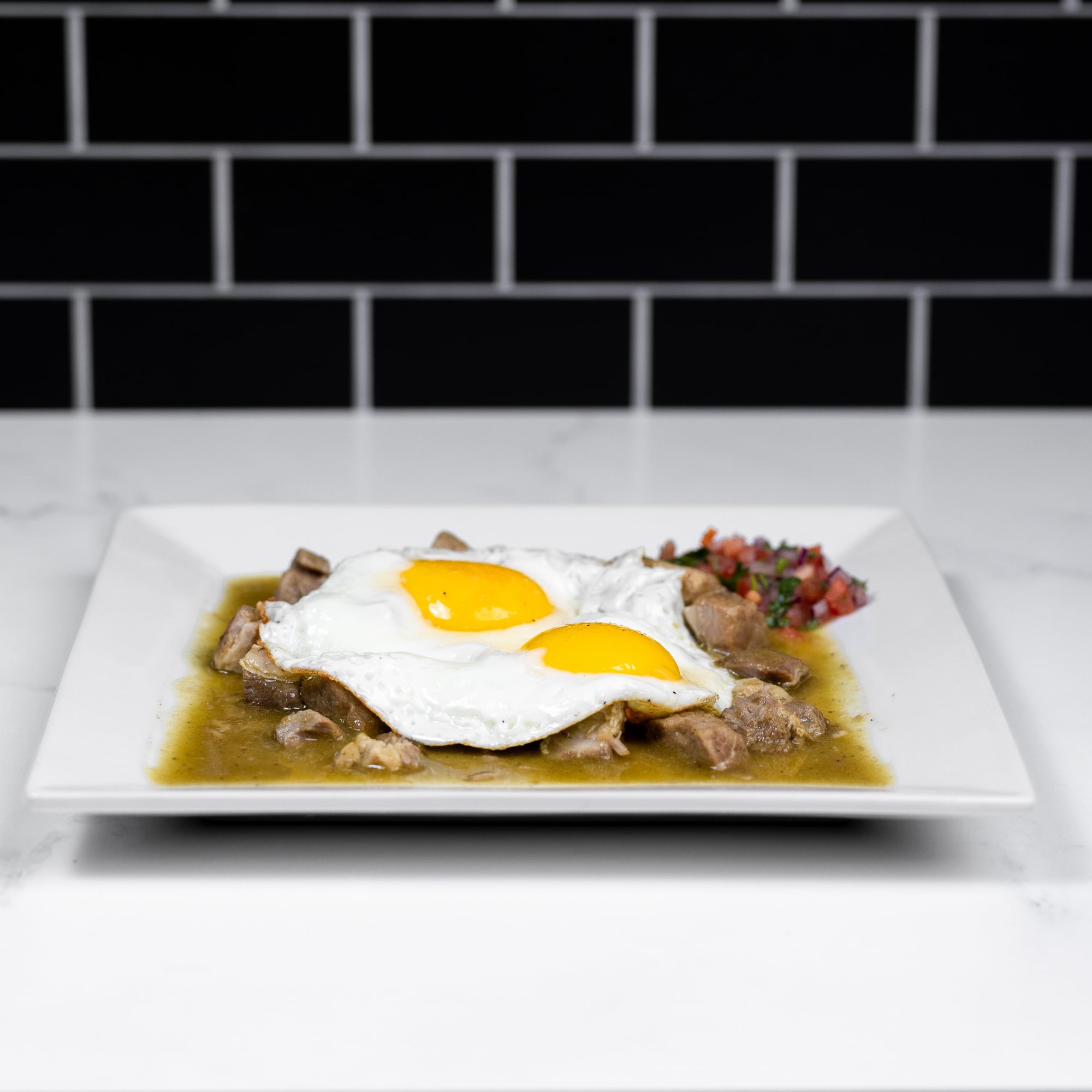 Huevos con Chili Verde