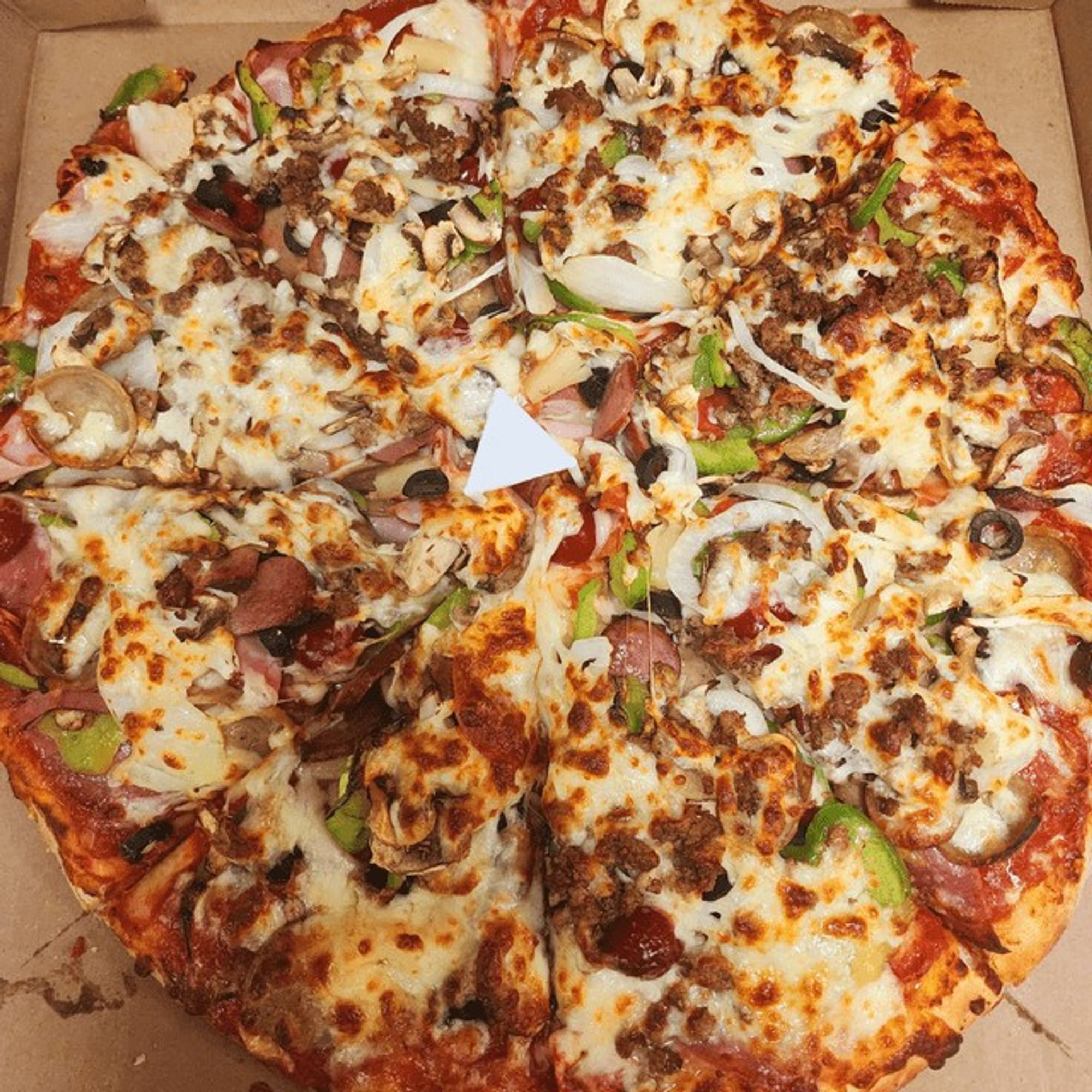 Mandee's Supreme Pizza