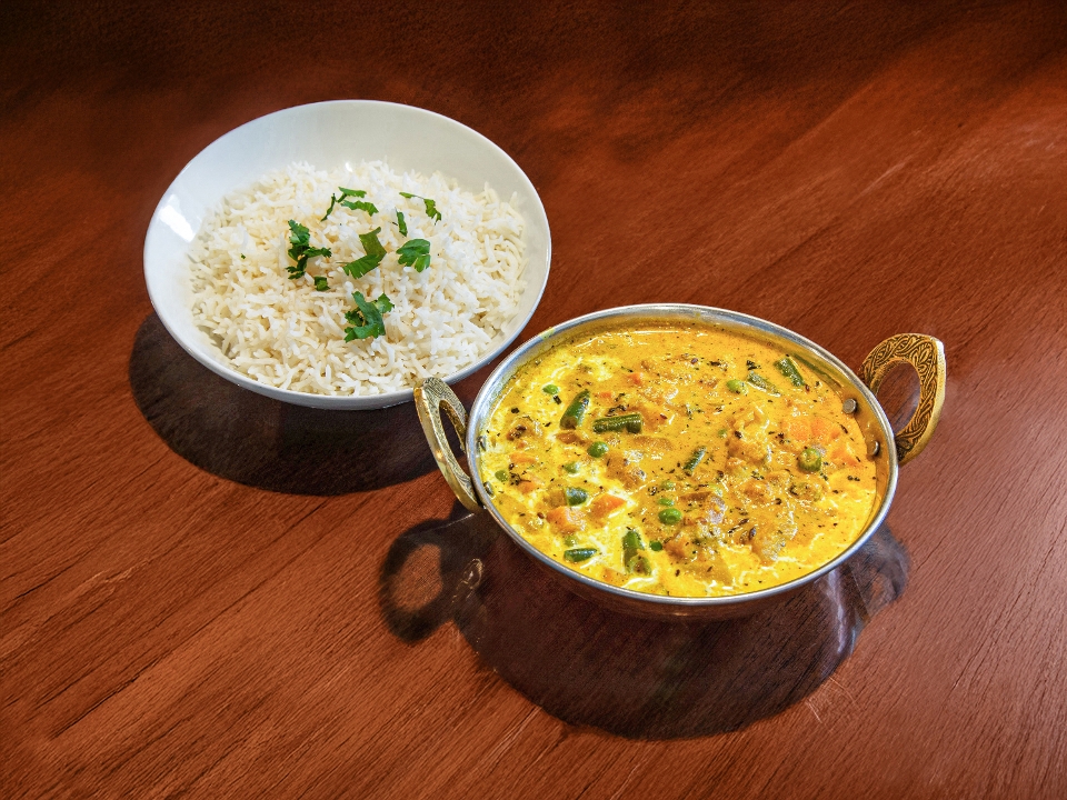 COCONUT CURRY