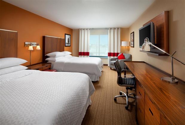 Images Four Points by Sheraton Hotel & Suites San Francisco Airport