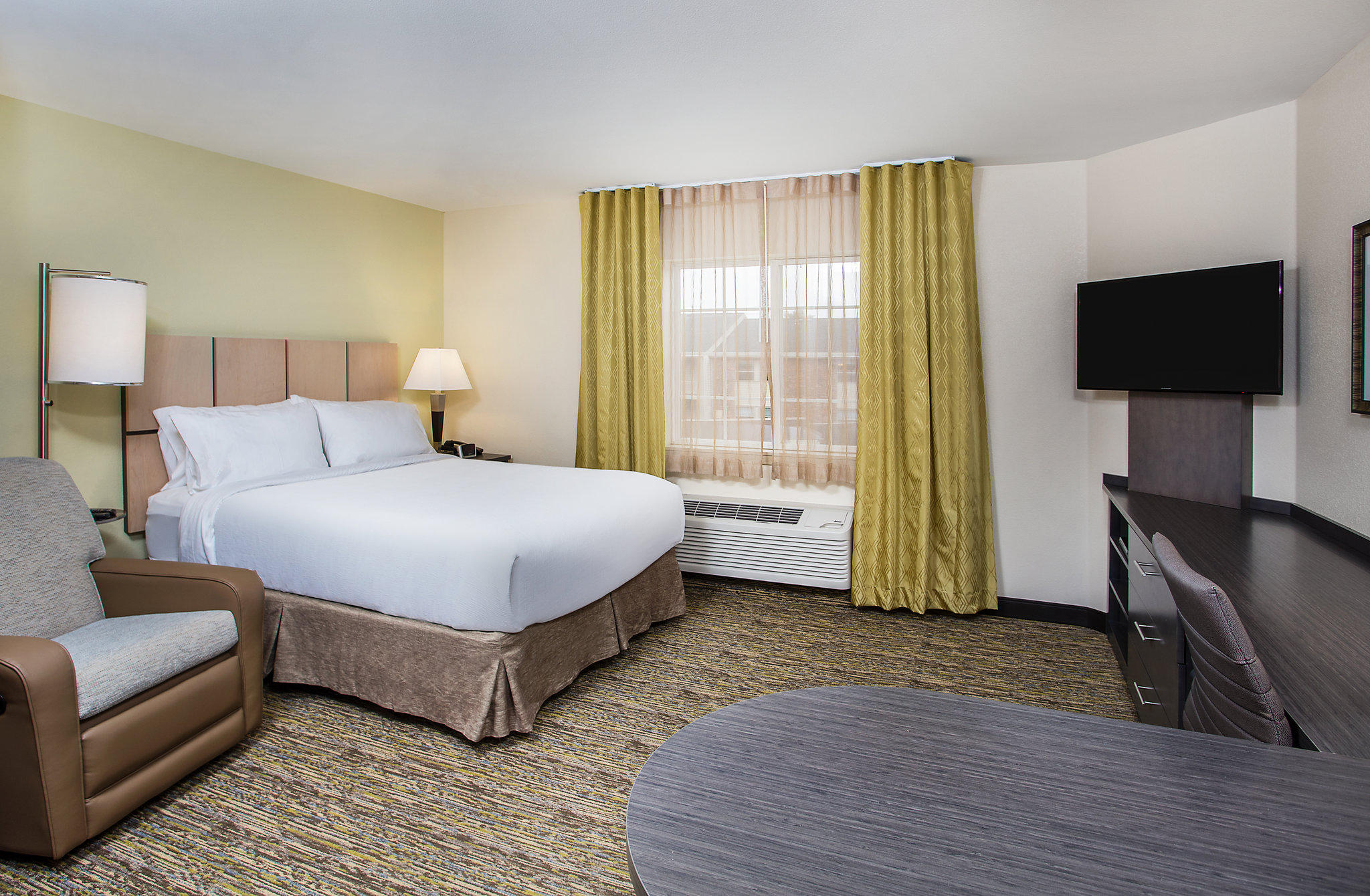 Candlewood Suites Bowling Green Photo