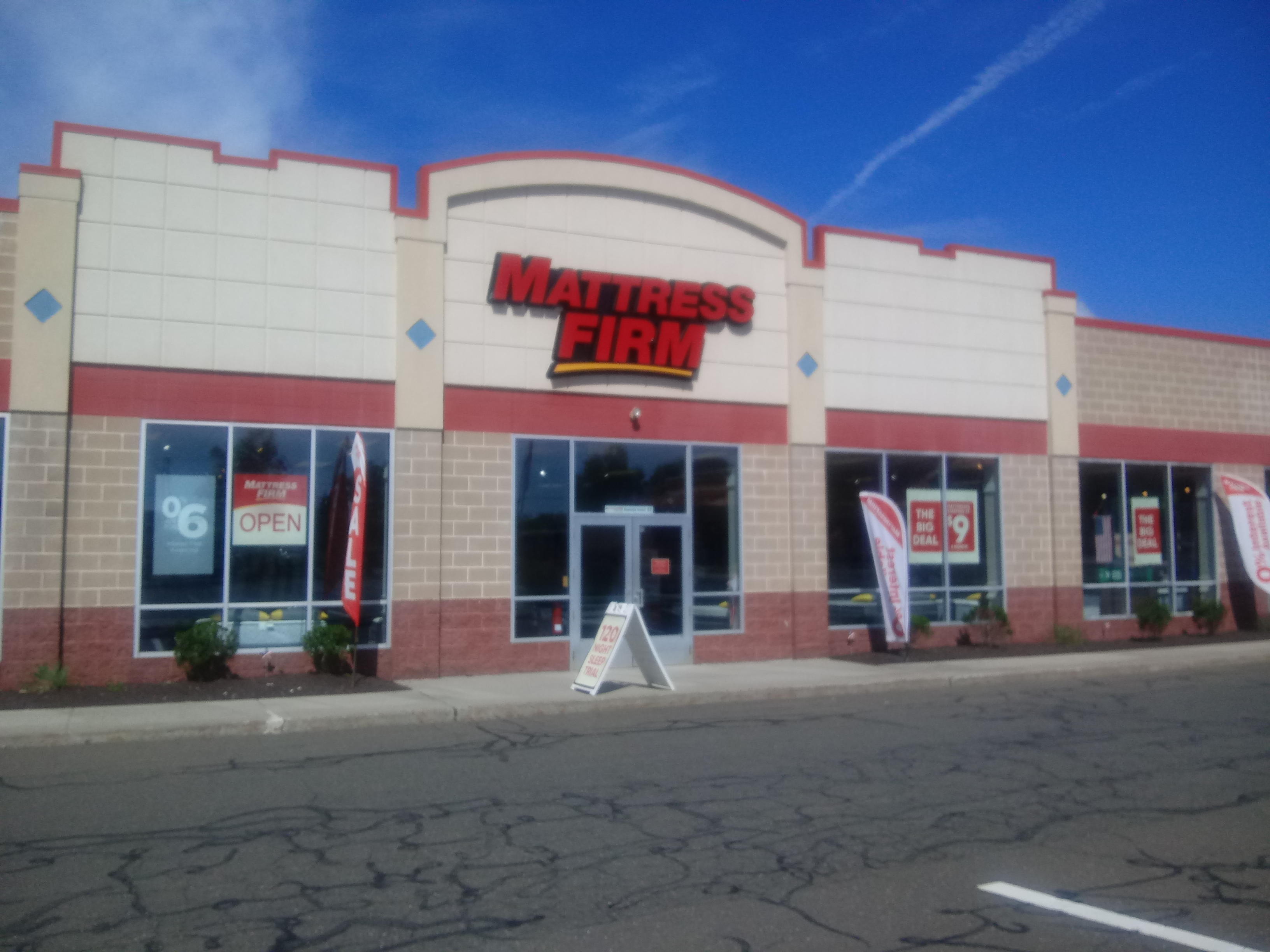 Mattress Firm Manchester Photo