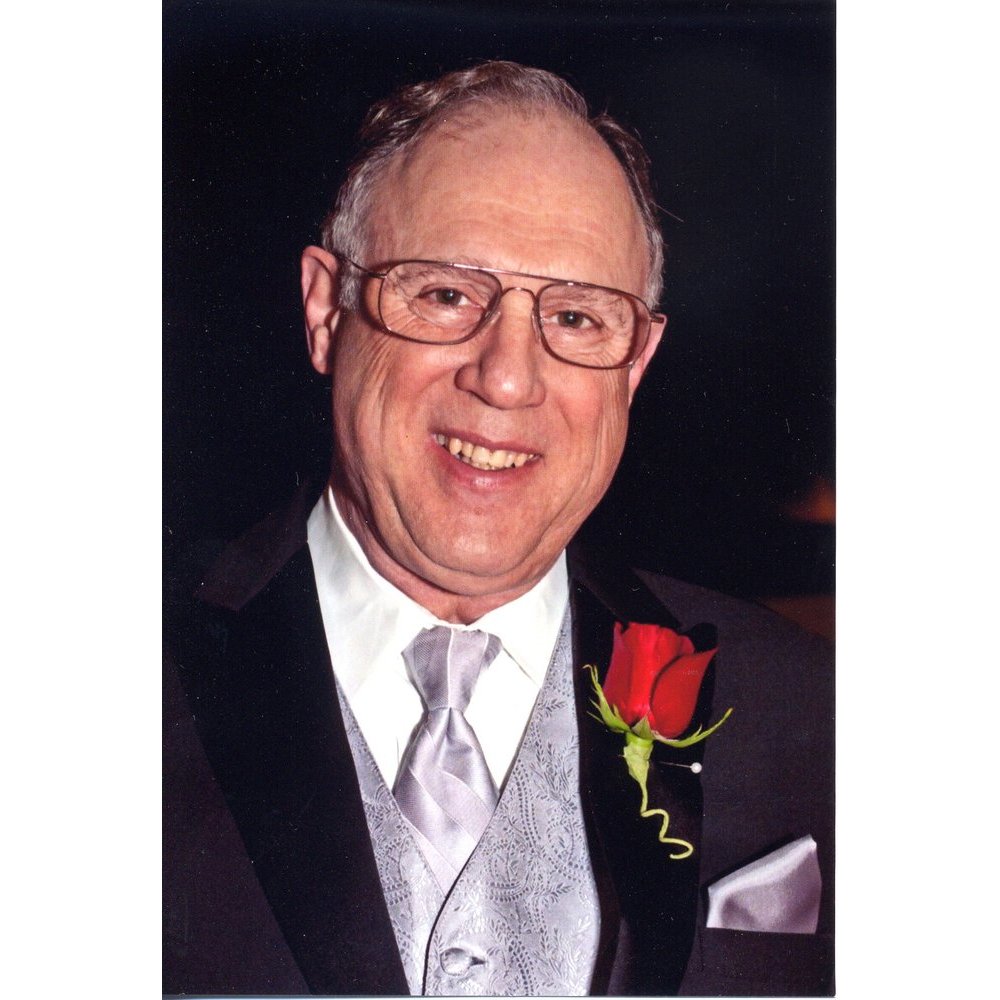 Mr. Data Computer Er Service Logo