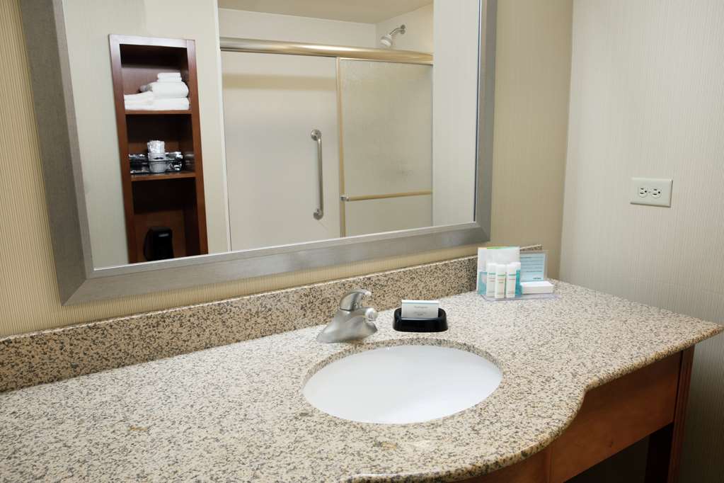 Hampton Inn & Suites Chicago Deer Park Image