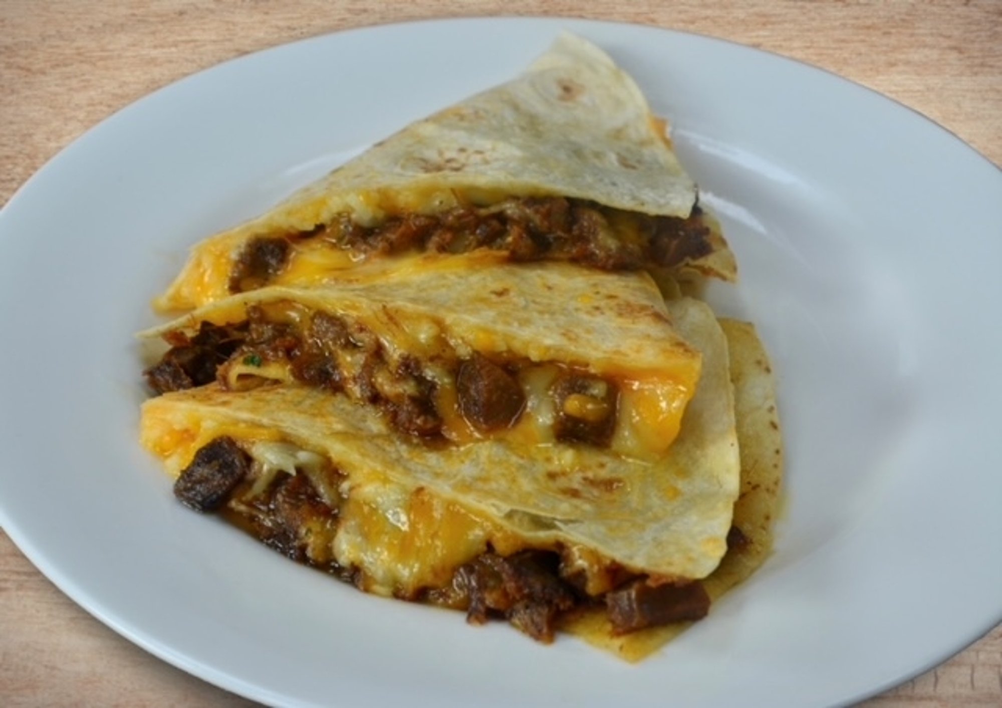 Lengua Quesadilla