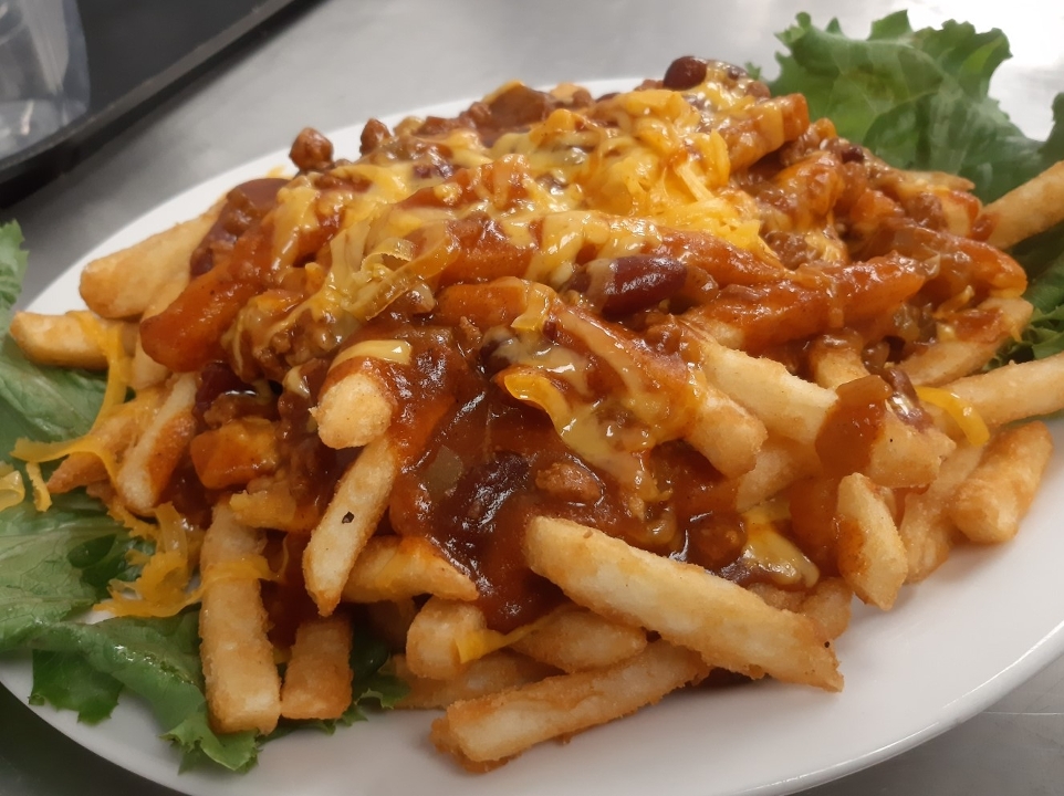 Chili cheese fries