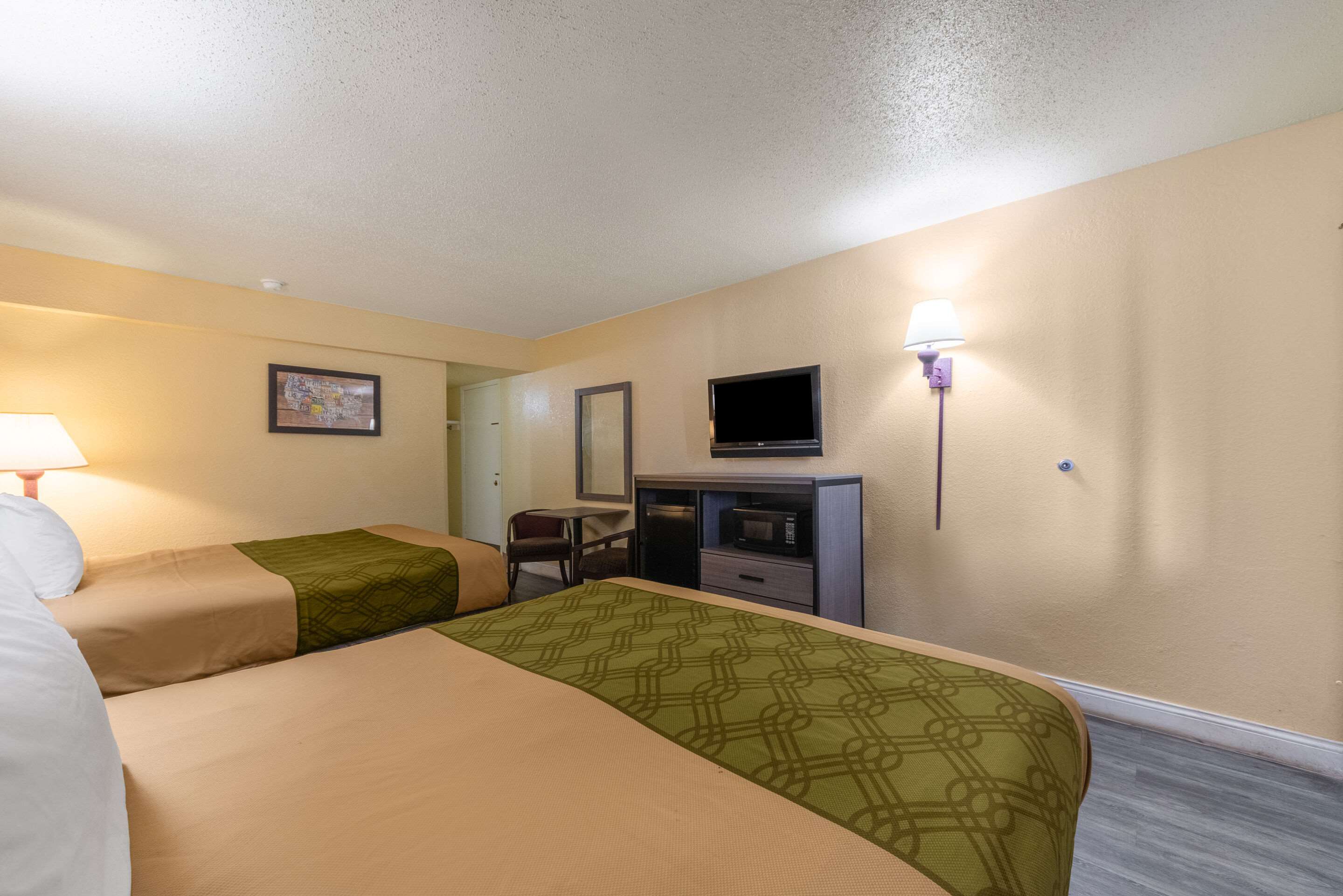 Econo Lodge San Marcos University Area Photo