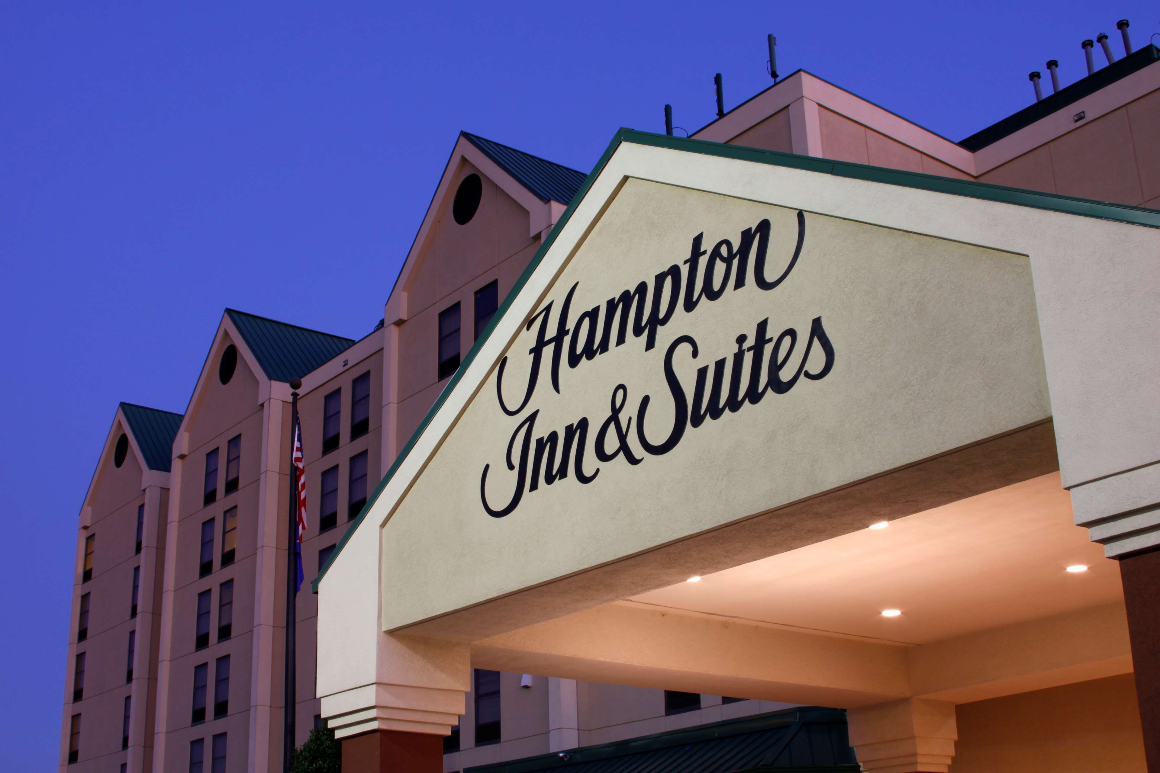 Hampton Inn & Suites Nashville-Airport Photo