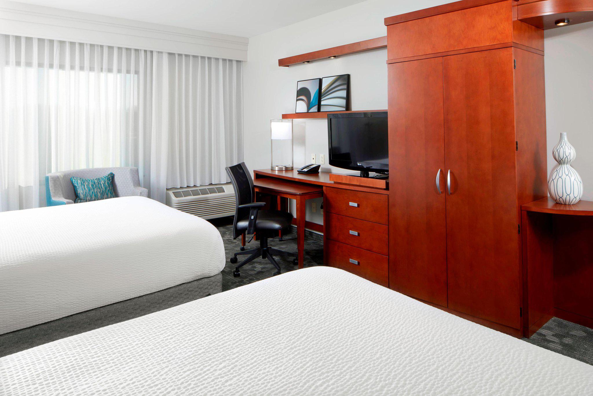 Courtyard by Marriott Pittsburgh Airport Settlers Ridge Photo