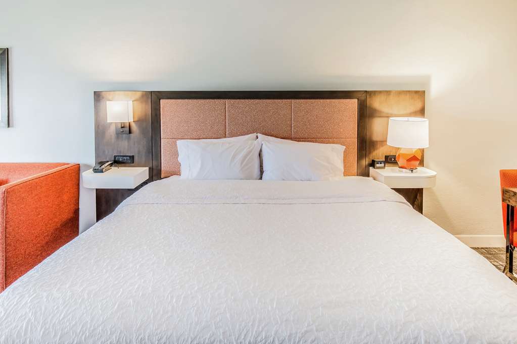 Hampton Inn Pensacola Beach Image