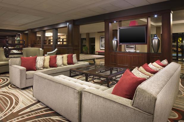 Images Sheraton Omaha Hotel