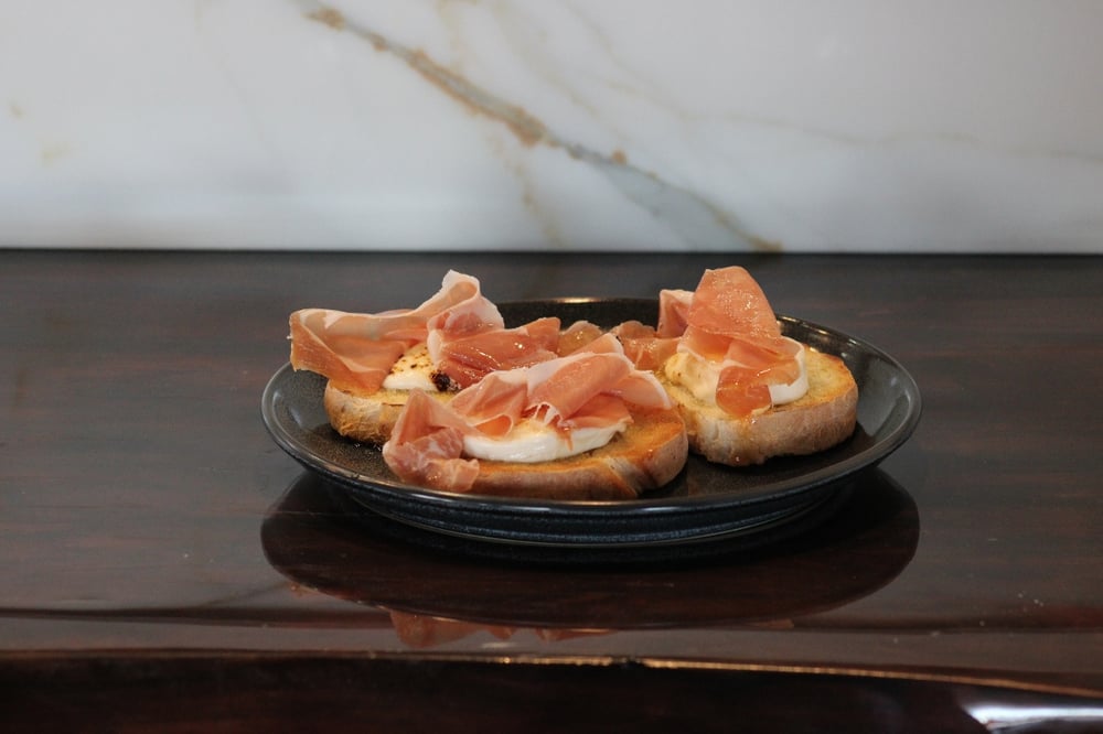 Prosciutto E Mozzarella
