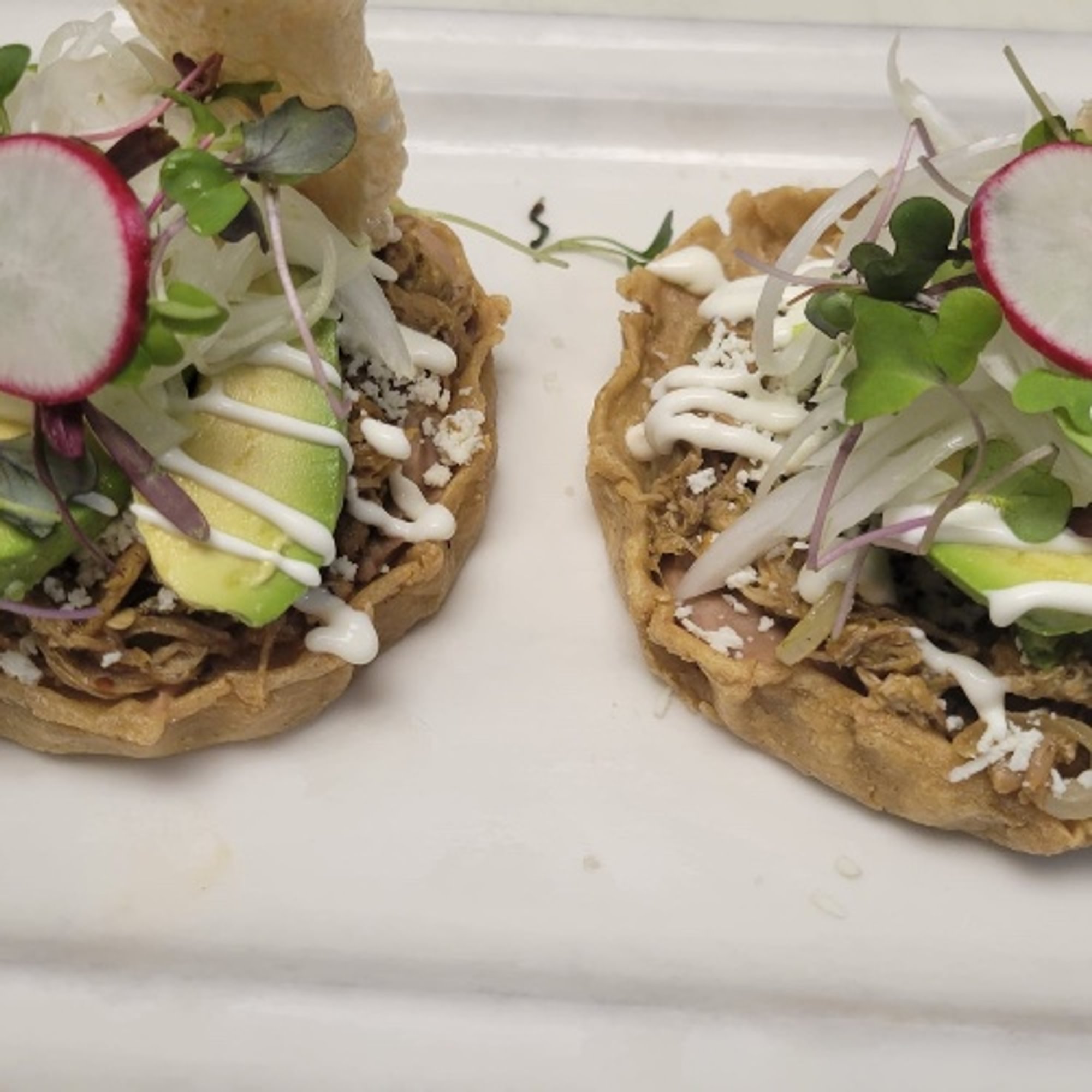 #6 Sopes De Carnitas