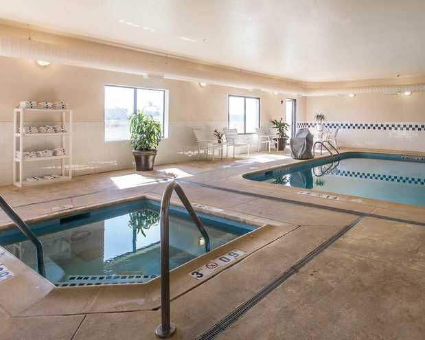 Images Comfort Suites
