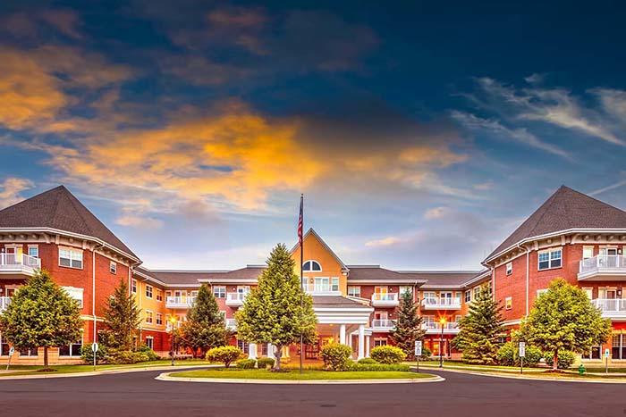 Covenant Living at the Holmstad Photo