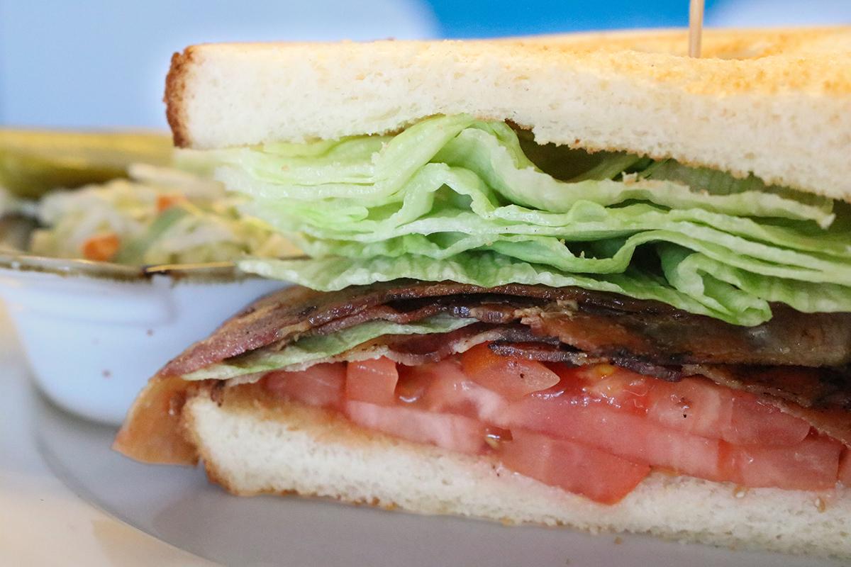.Classic BLT