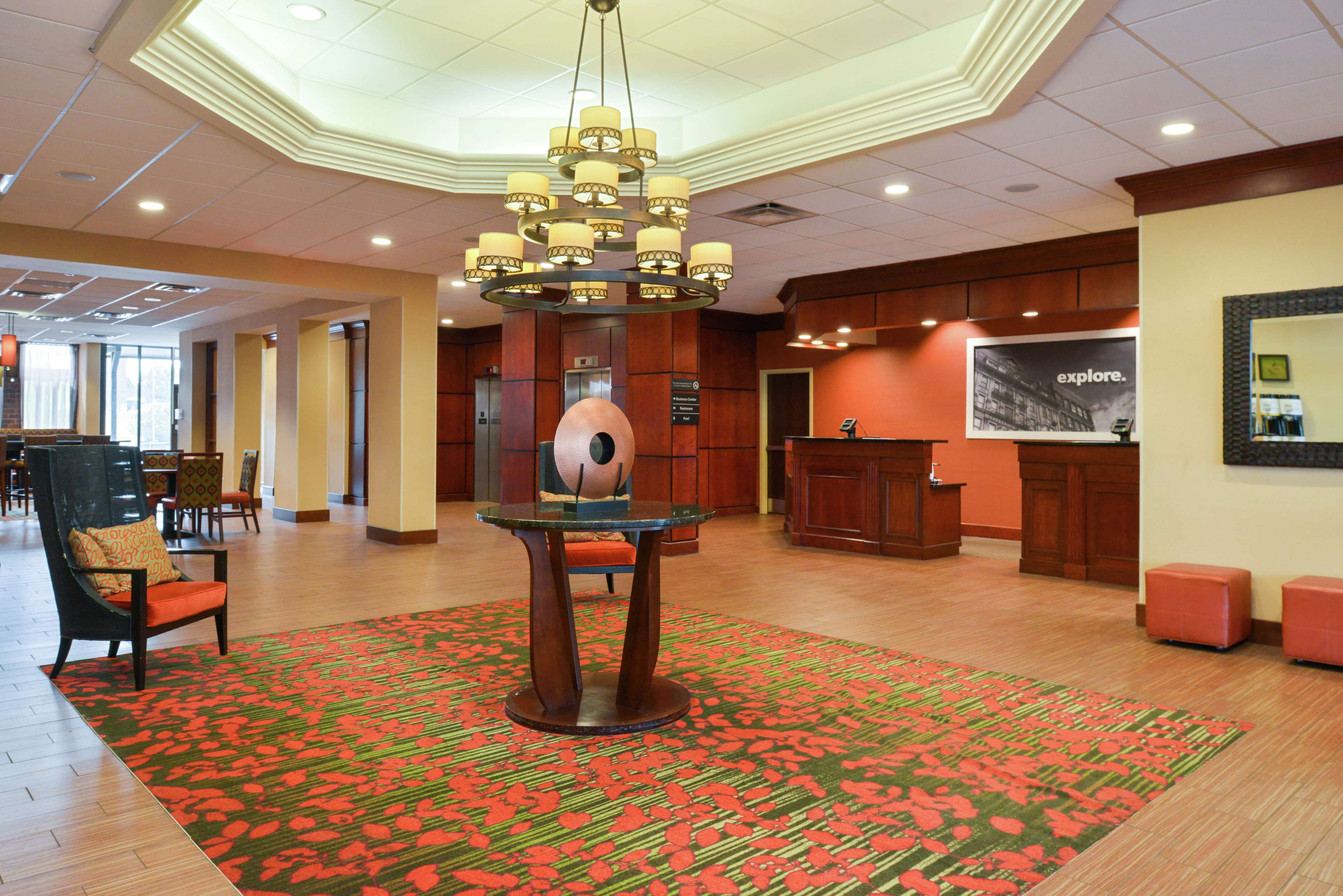 Hampton Inn Frederick Photo