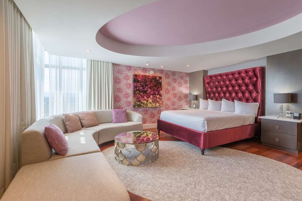 DoubleTree by Hilton Asheville Downtown Image