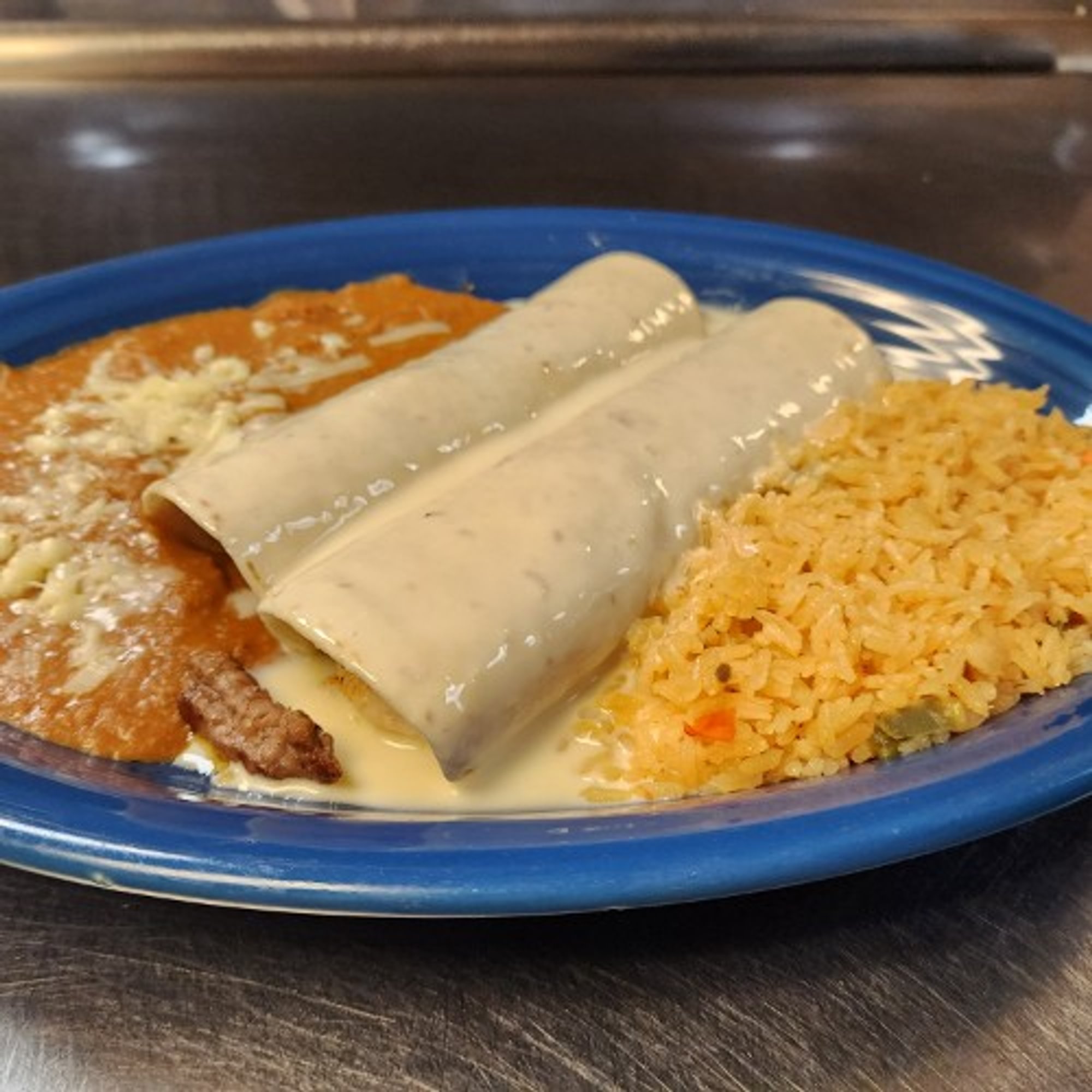 Lunch White Burritos