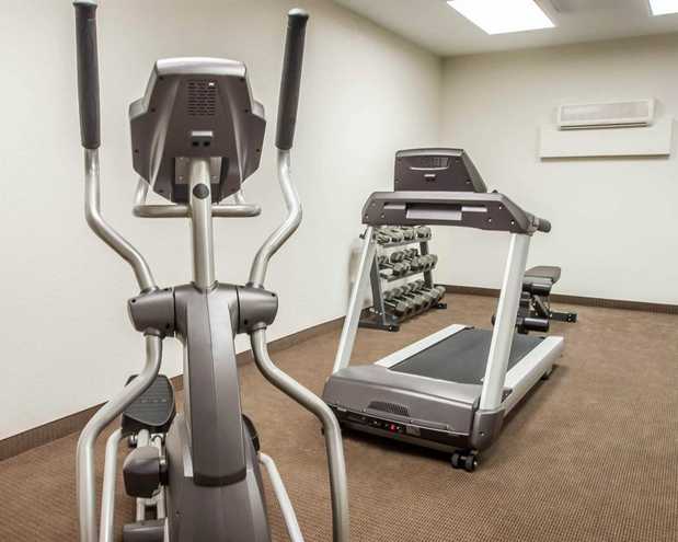 Images Sleep Inn & Suites Lake of the Ozarks